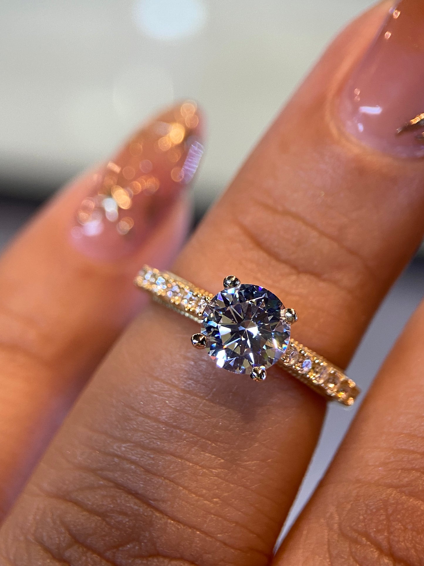 Anillo de compromiso en oro