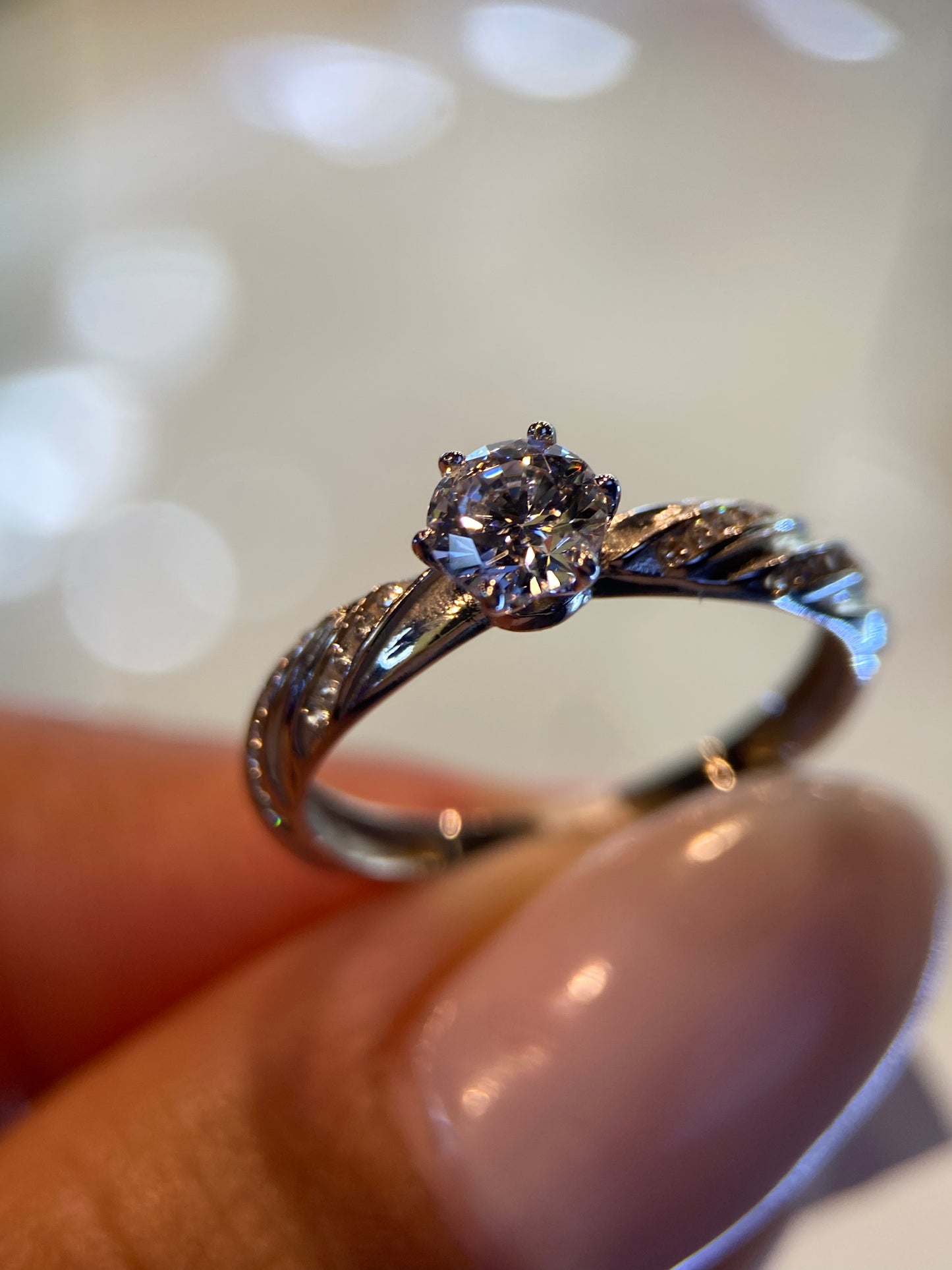 Anillo de compromiso en oro