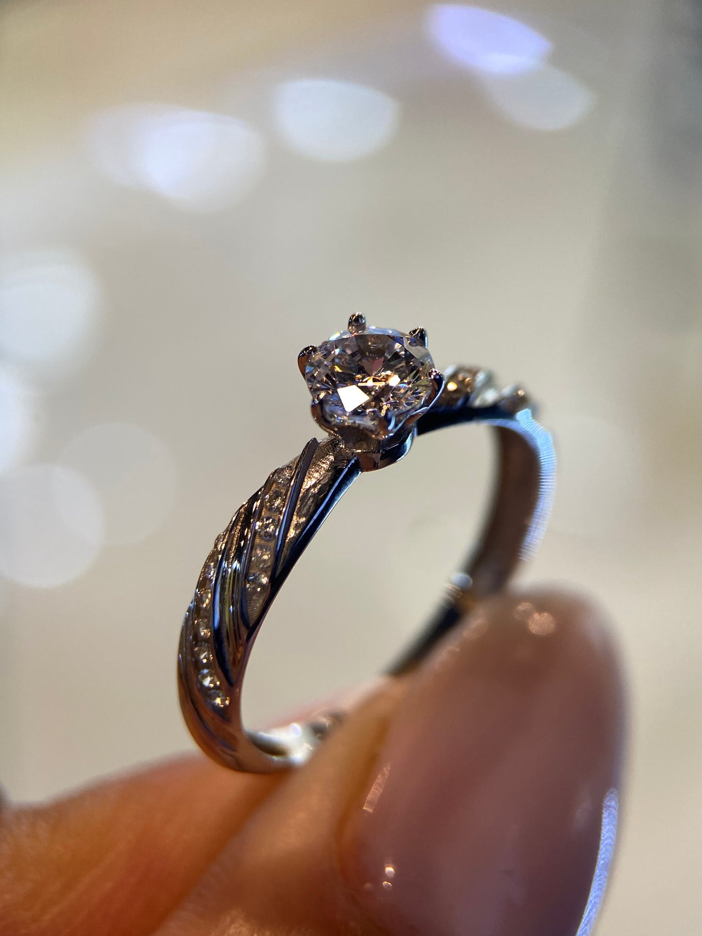 Anillo de compromiso en oro