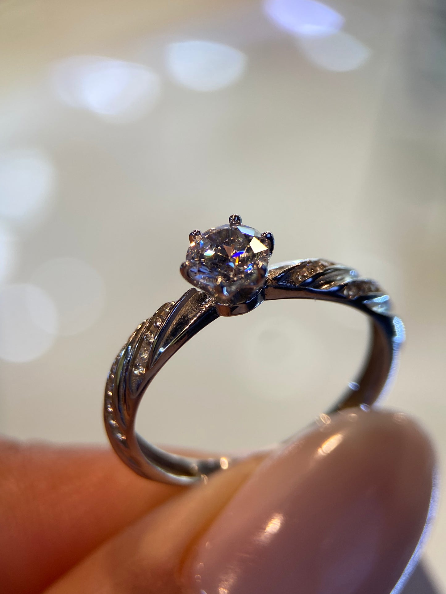 Anillo de compromiso en oro
