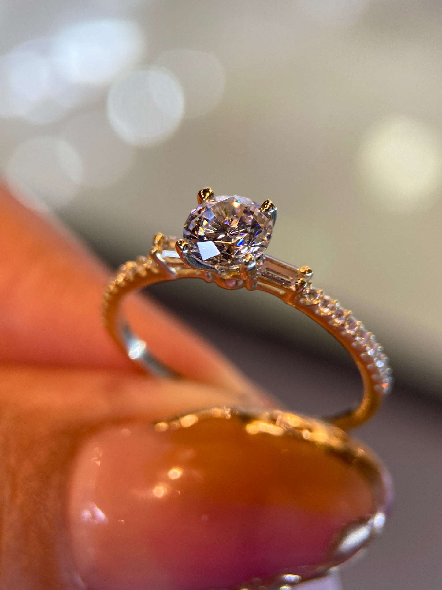 Anillo de compromiso en oro