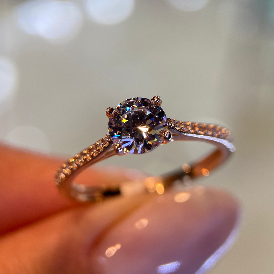 Anillo de compromiso en oro