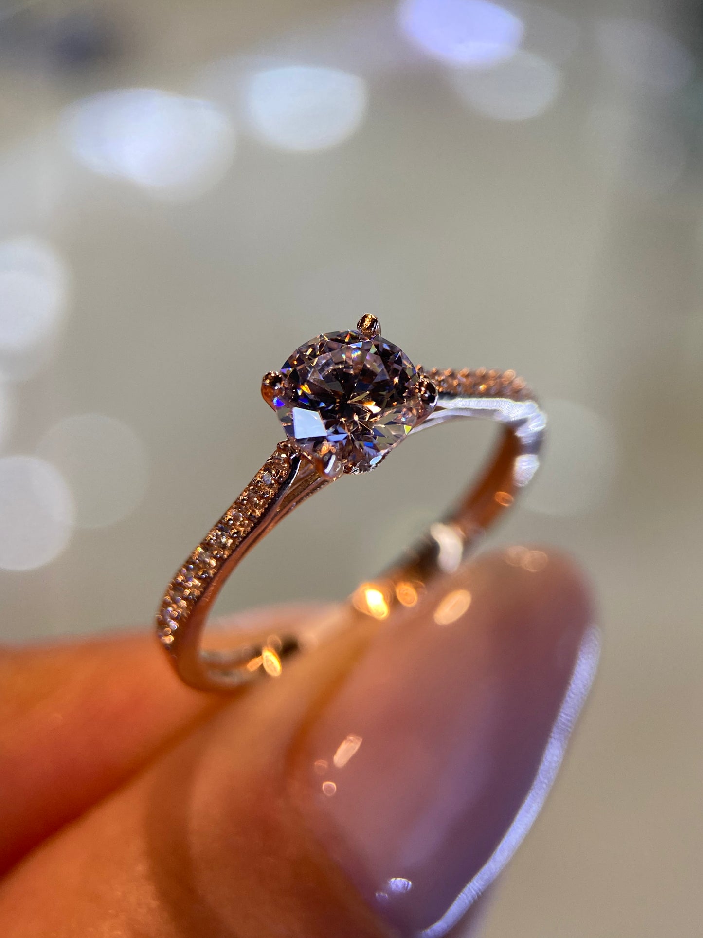 Anillo de compromiso en oro