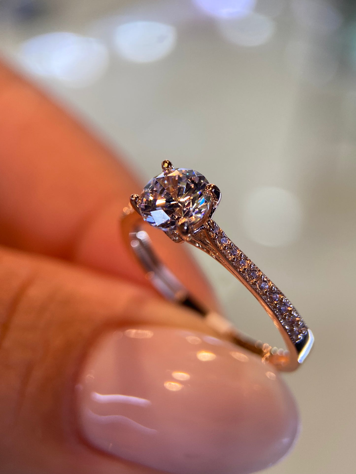 Anillo de compromiso en oro