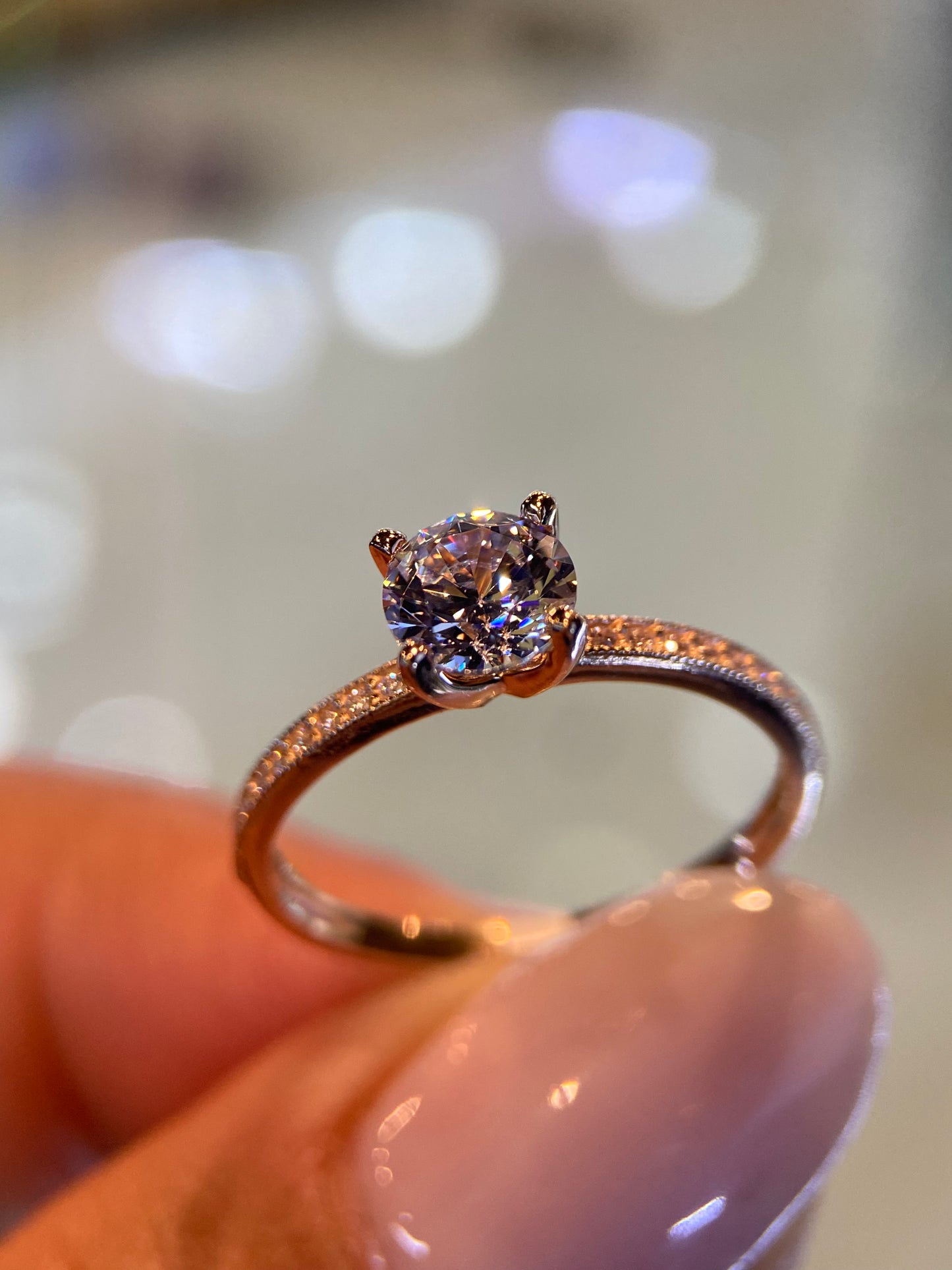 Anillo de compromiso en oro