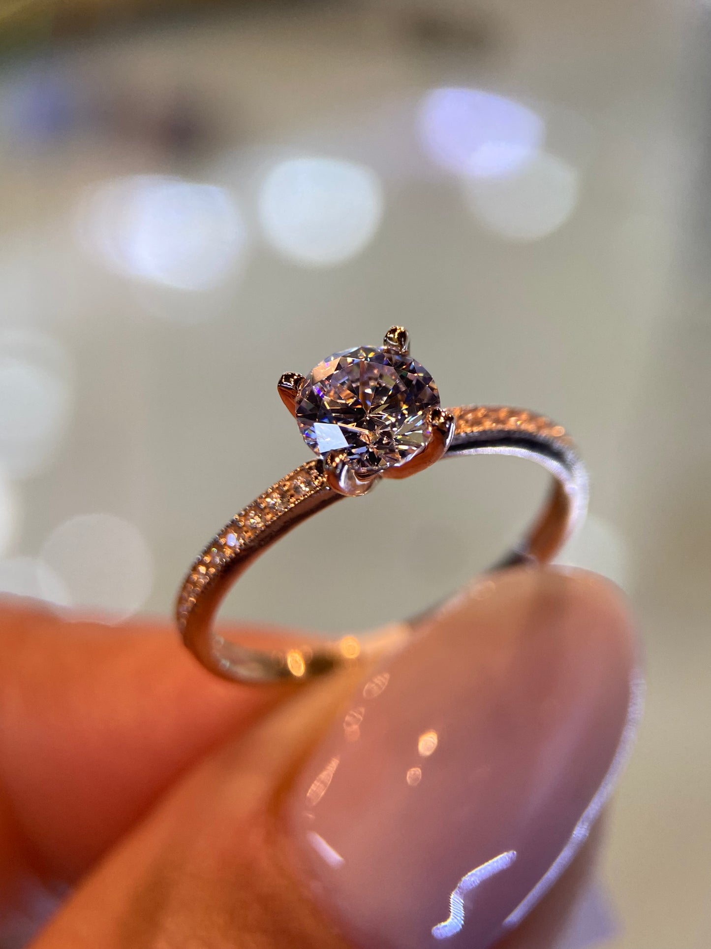 Anillo de compromiso en oro