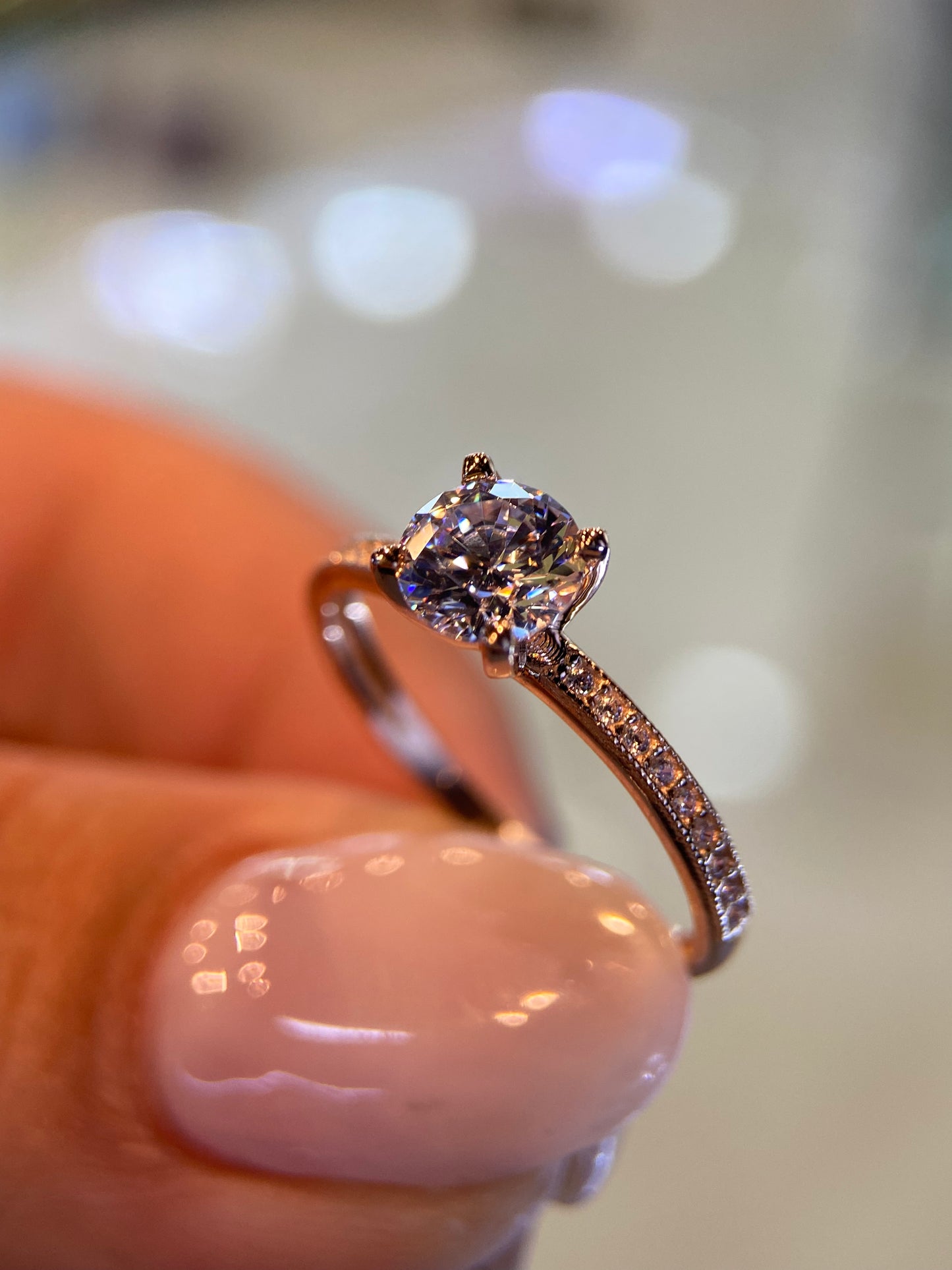 Anillo de compromiso en oro