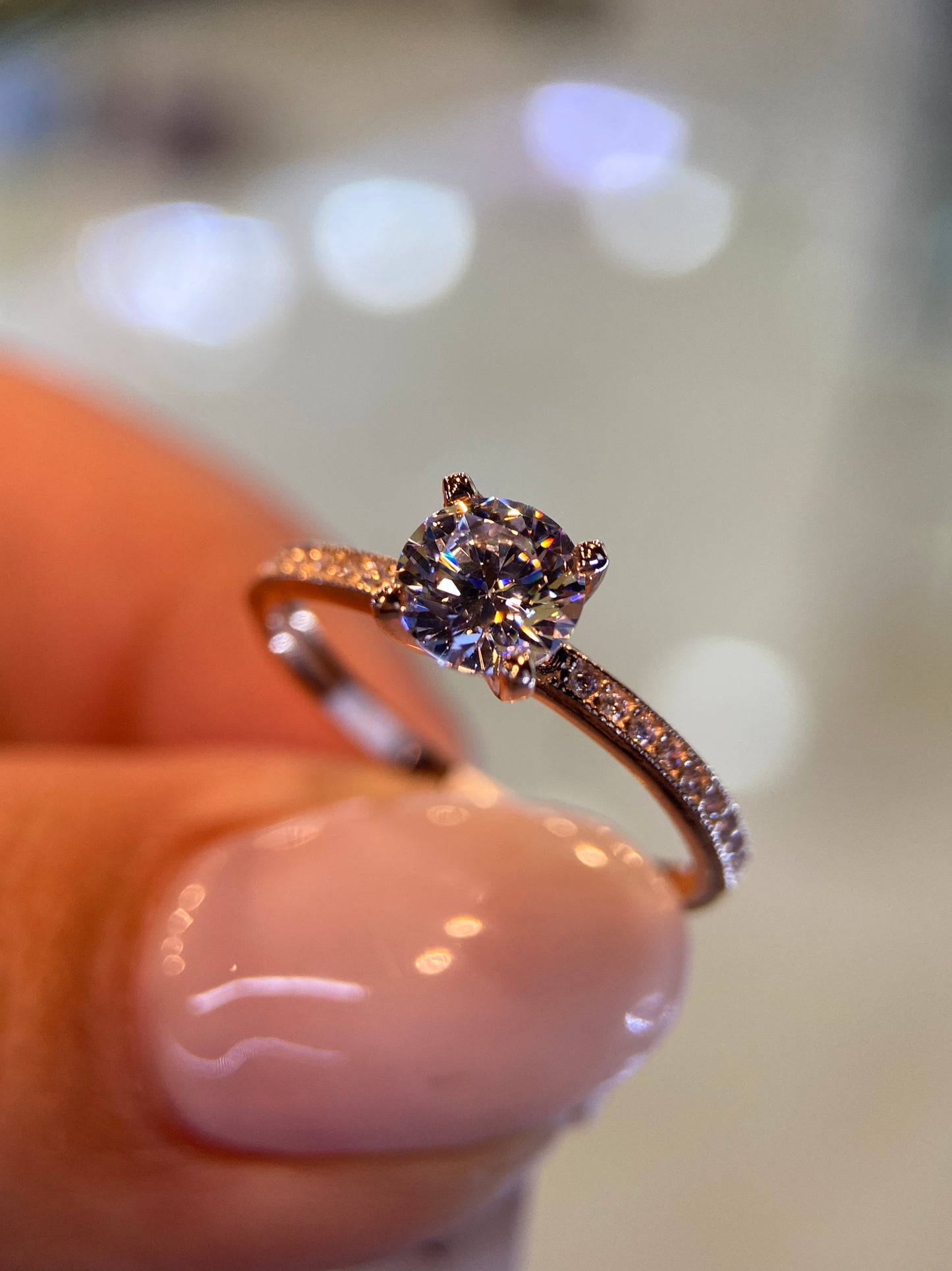 Anillo de compromiso en oro