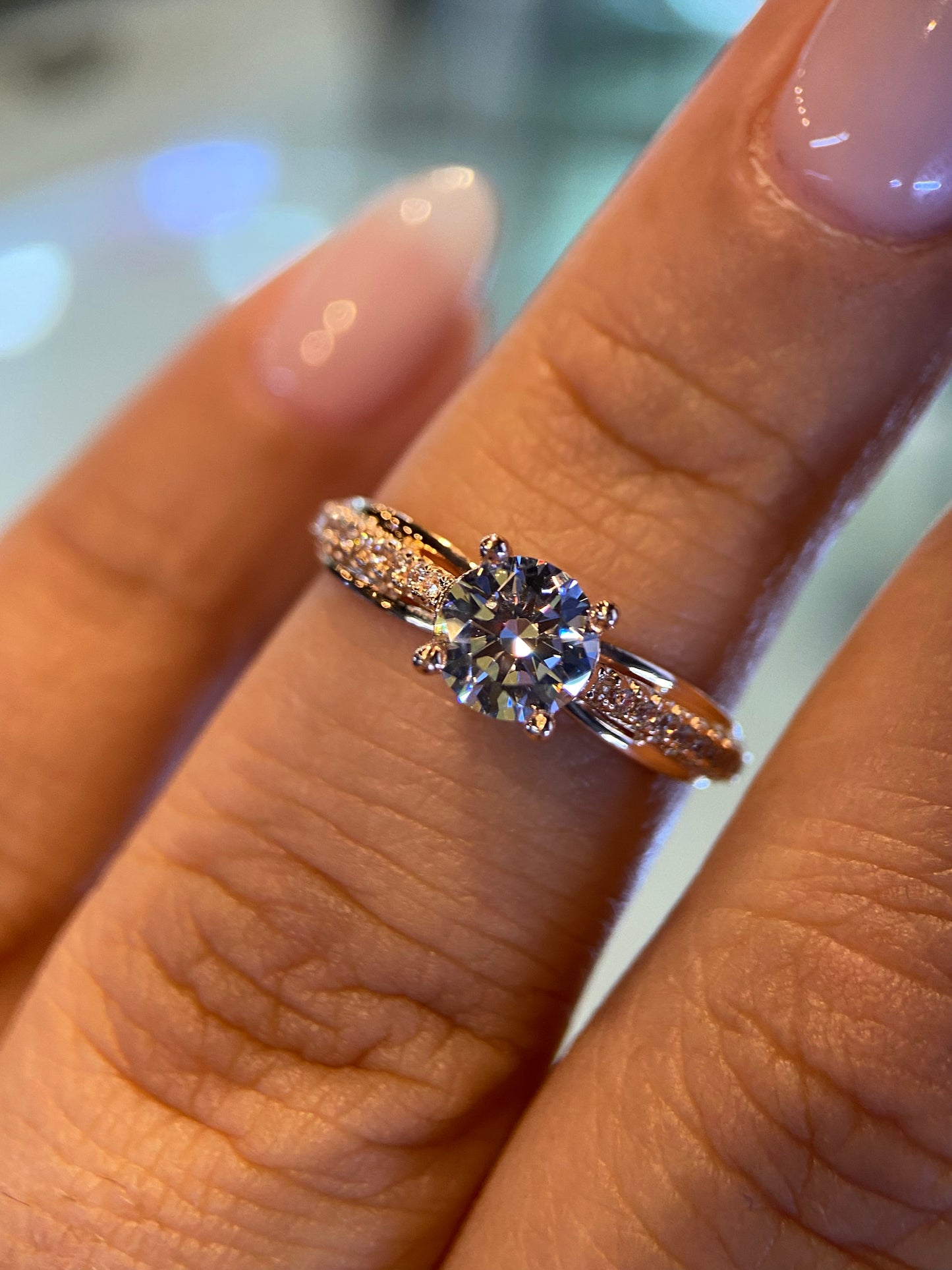 Anillo de compromiso en oro