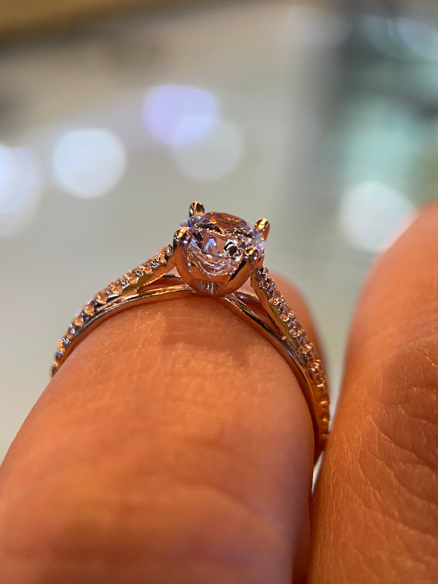 Anillo de compromiso en oro
