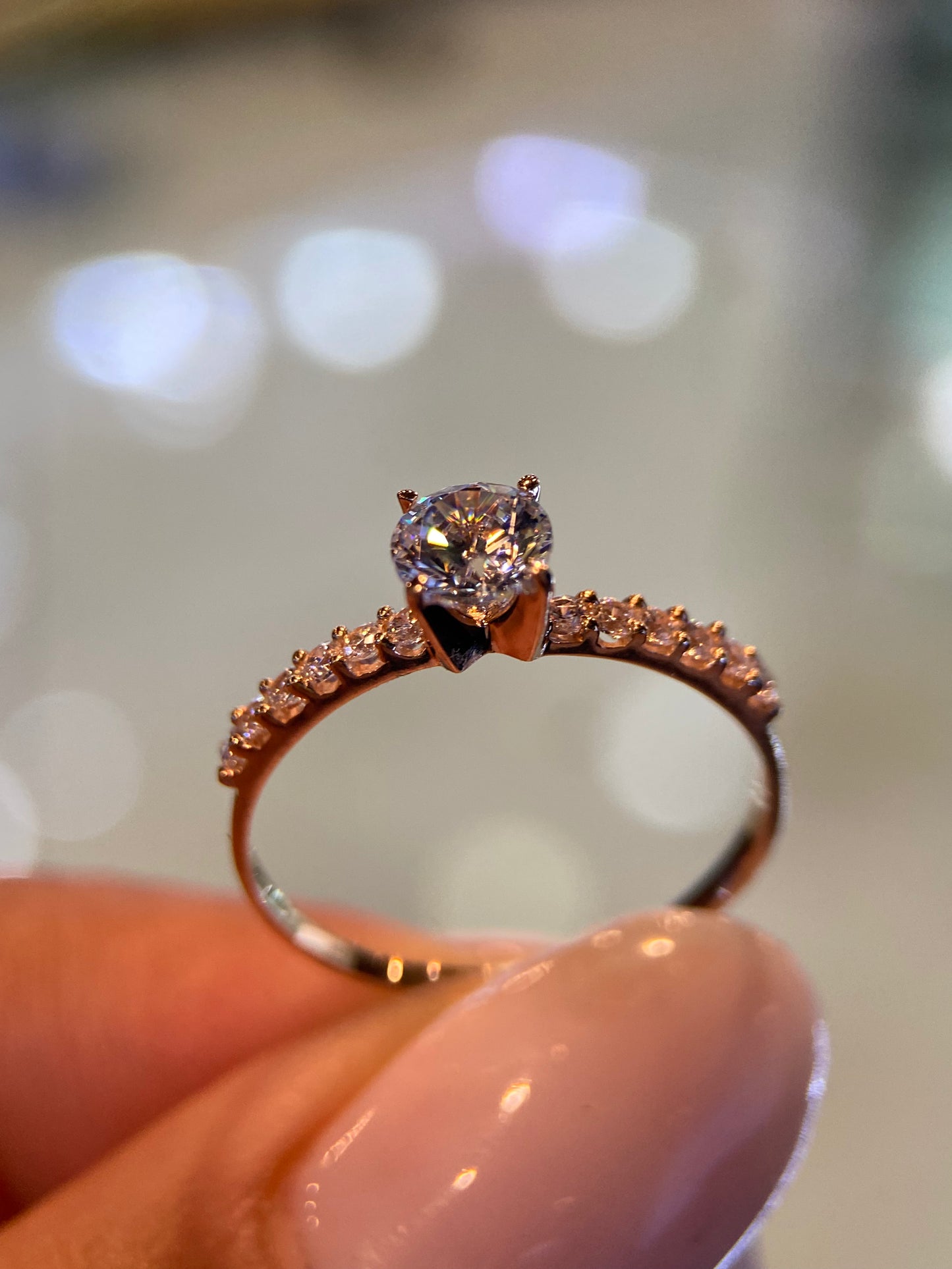 Anillo de compromiso en oro