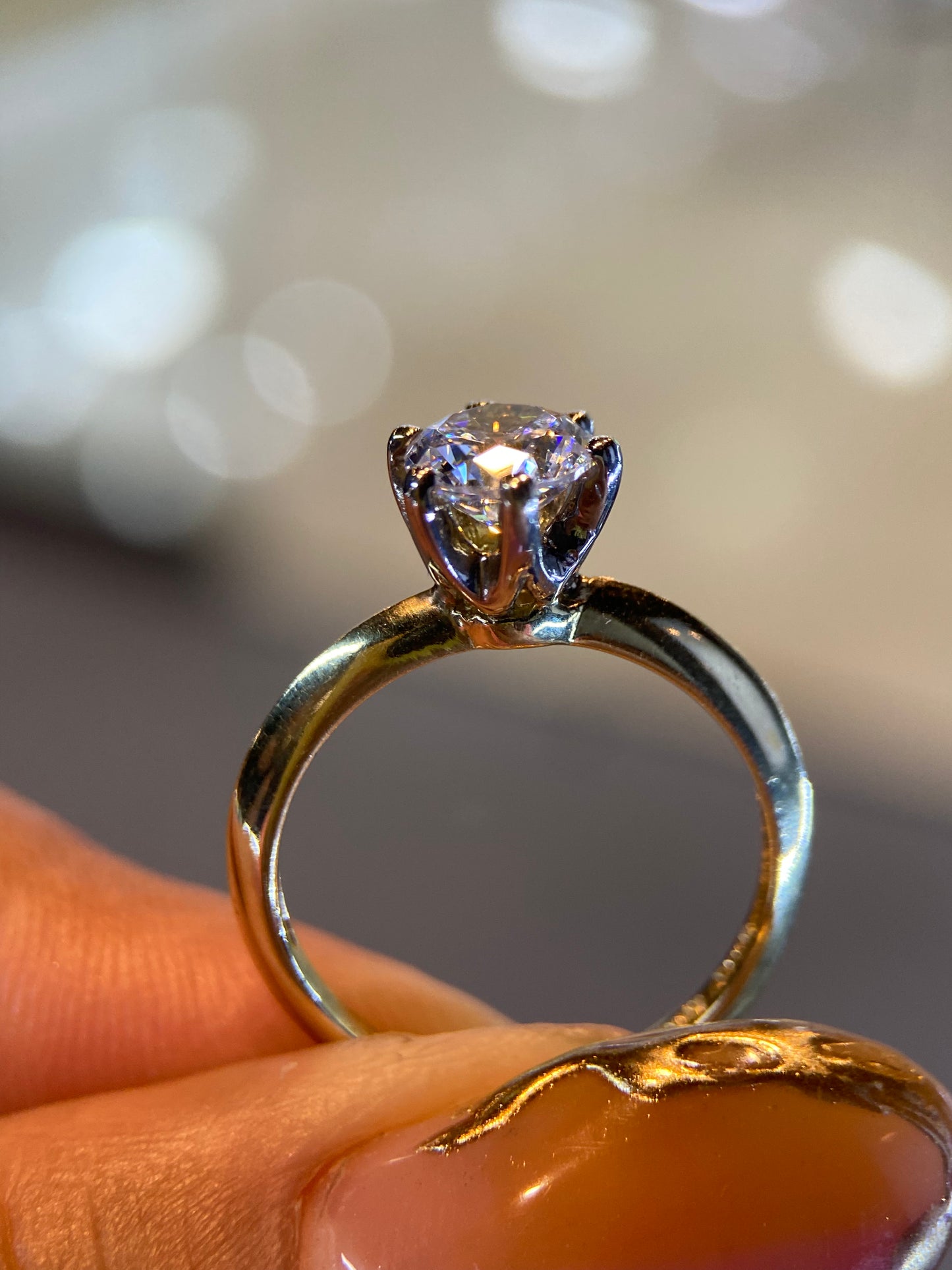 Anillo de compromiso en oro