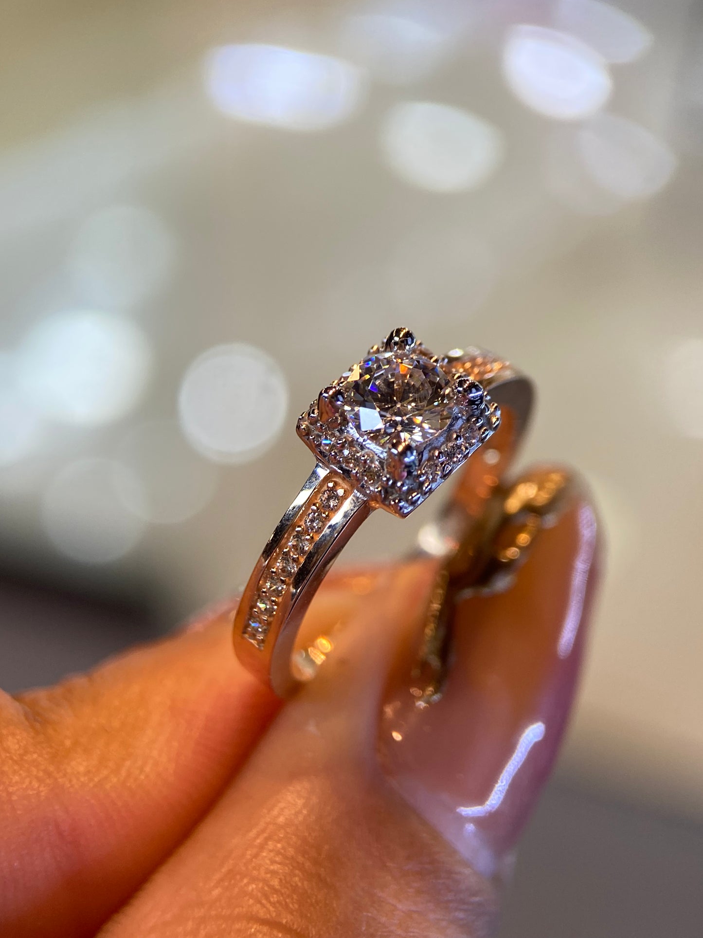 Anillo de compromiso en oro