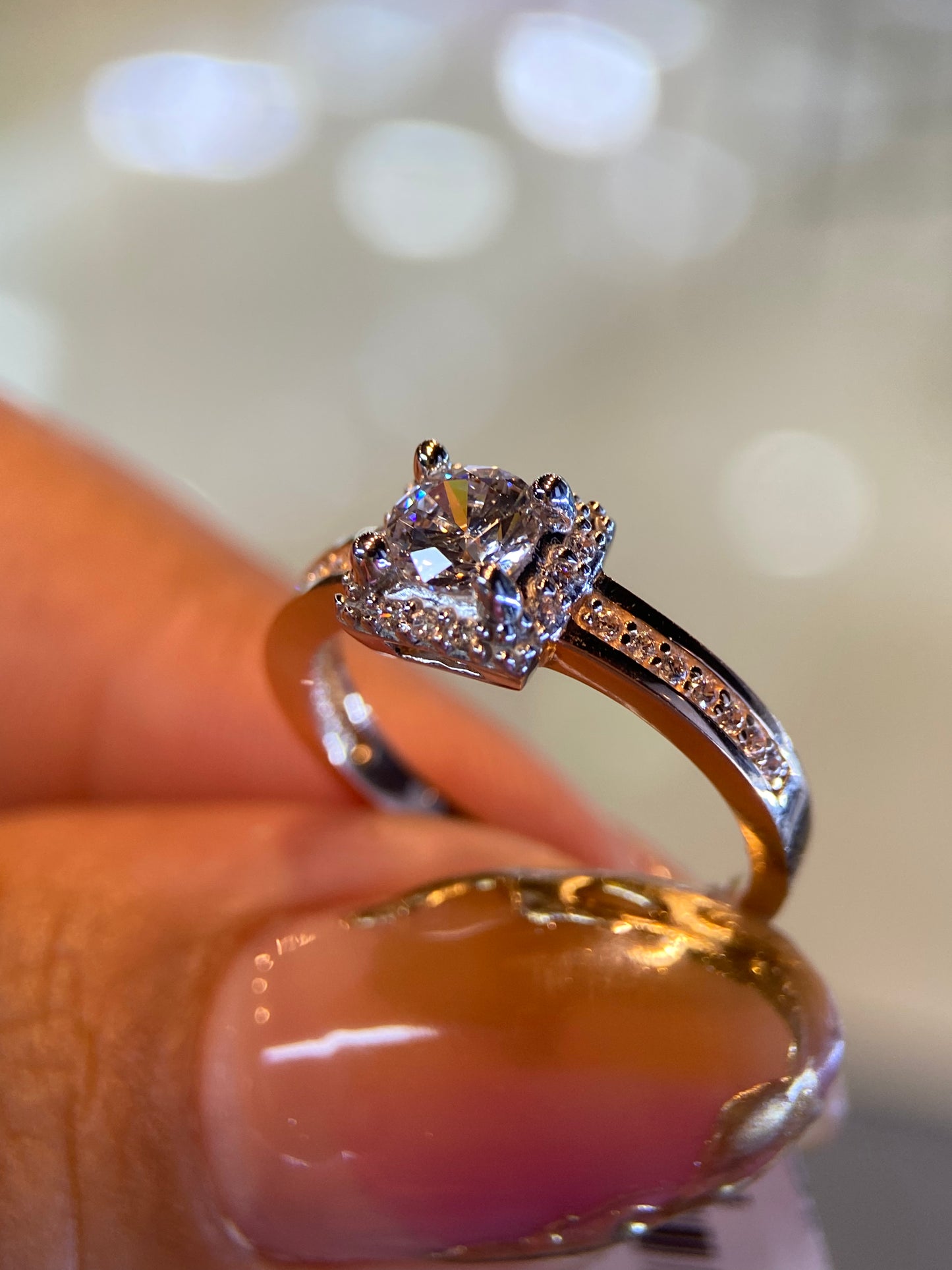 Anillo de compromiso en oro