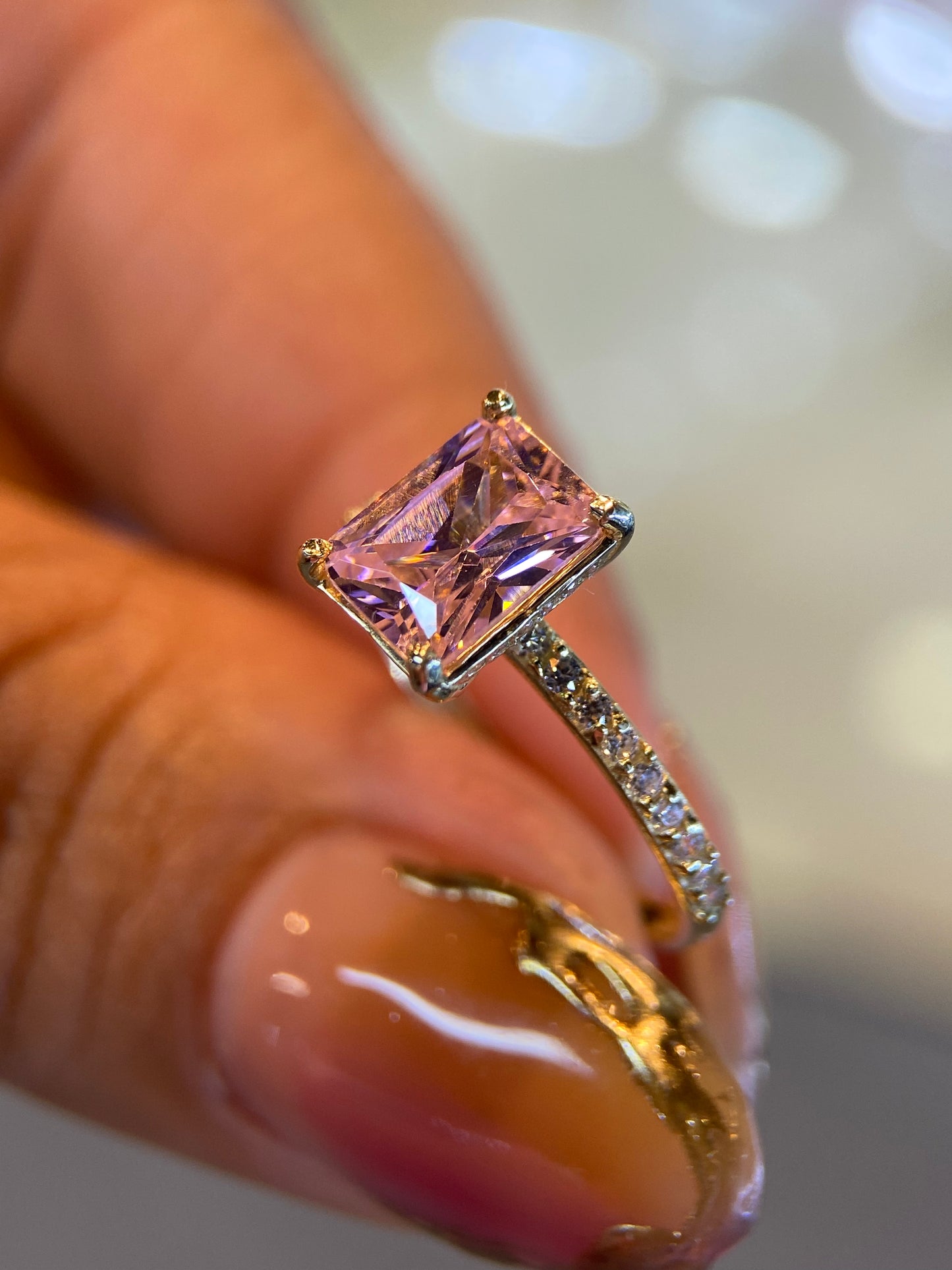 Anillo de compromiso en oro