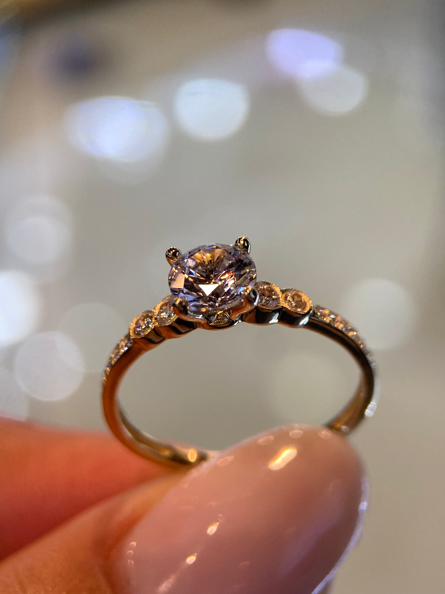 Anillo de compromiso en oro