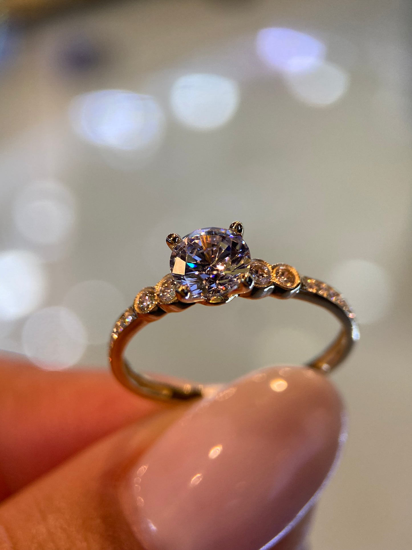 Anillo de compromiso en oro
