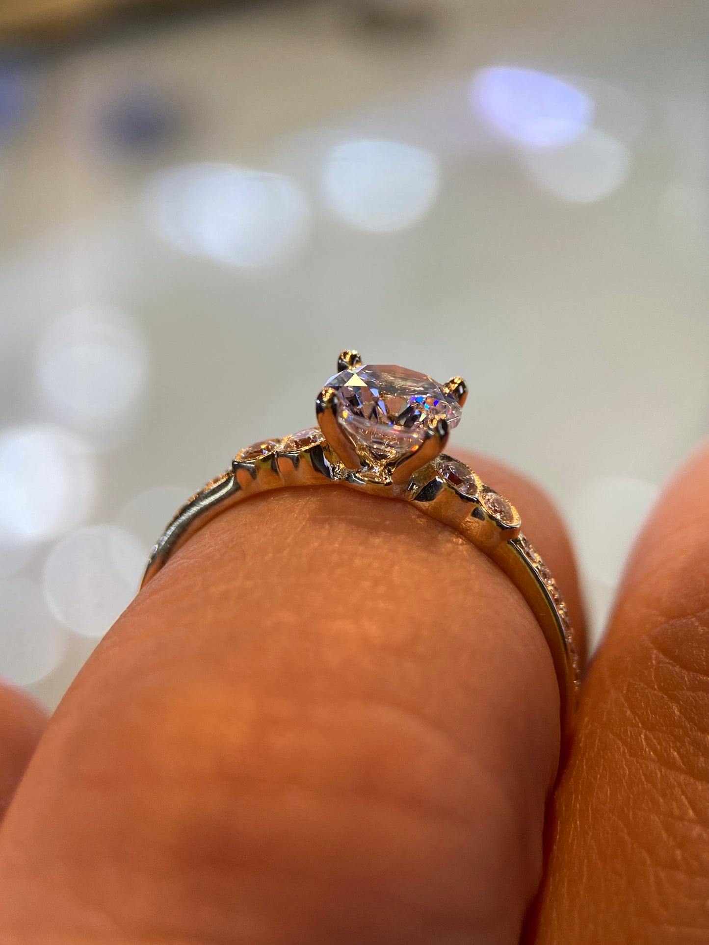 Anillo de compromiso en oro