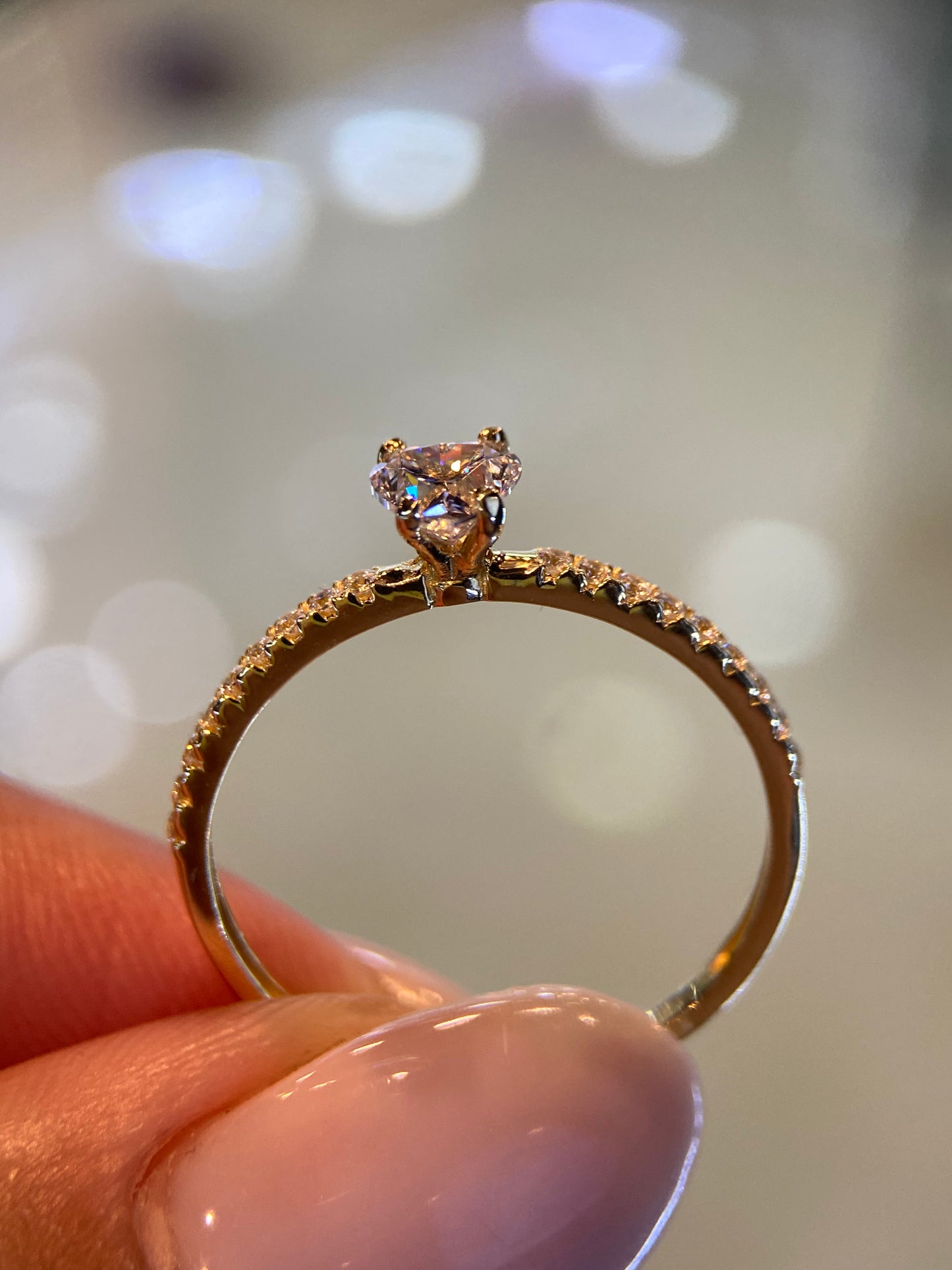 Anillo de compromiso en oro