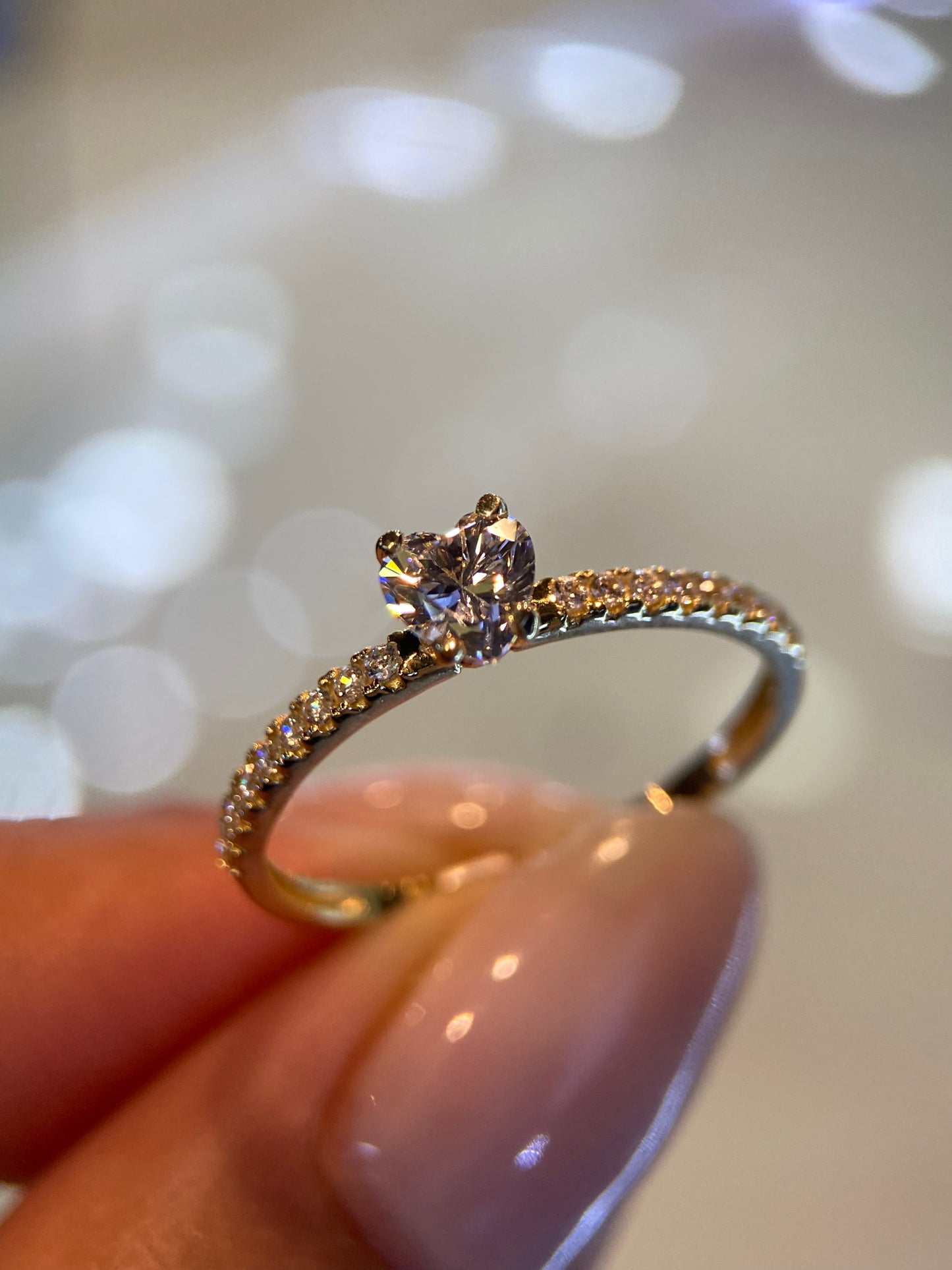 Anillo de compromiso en oro