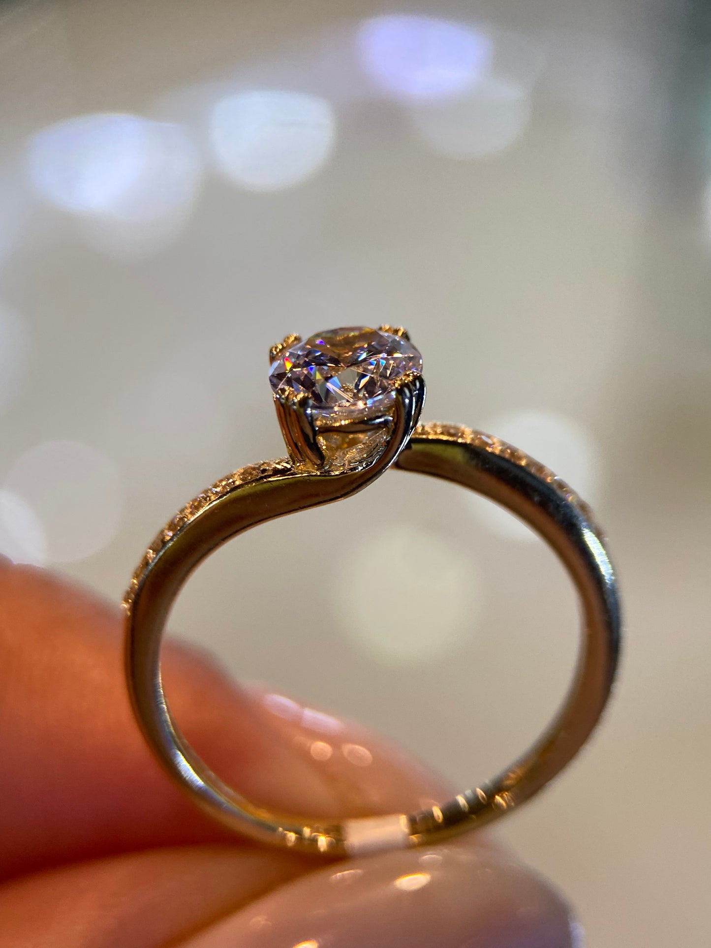 Anillo de compromiso en oro