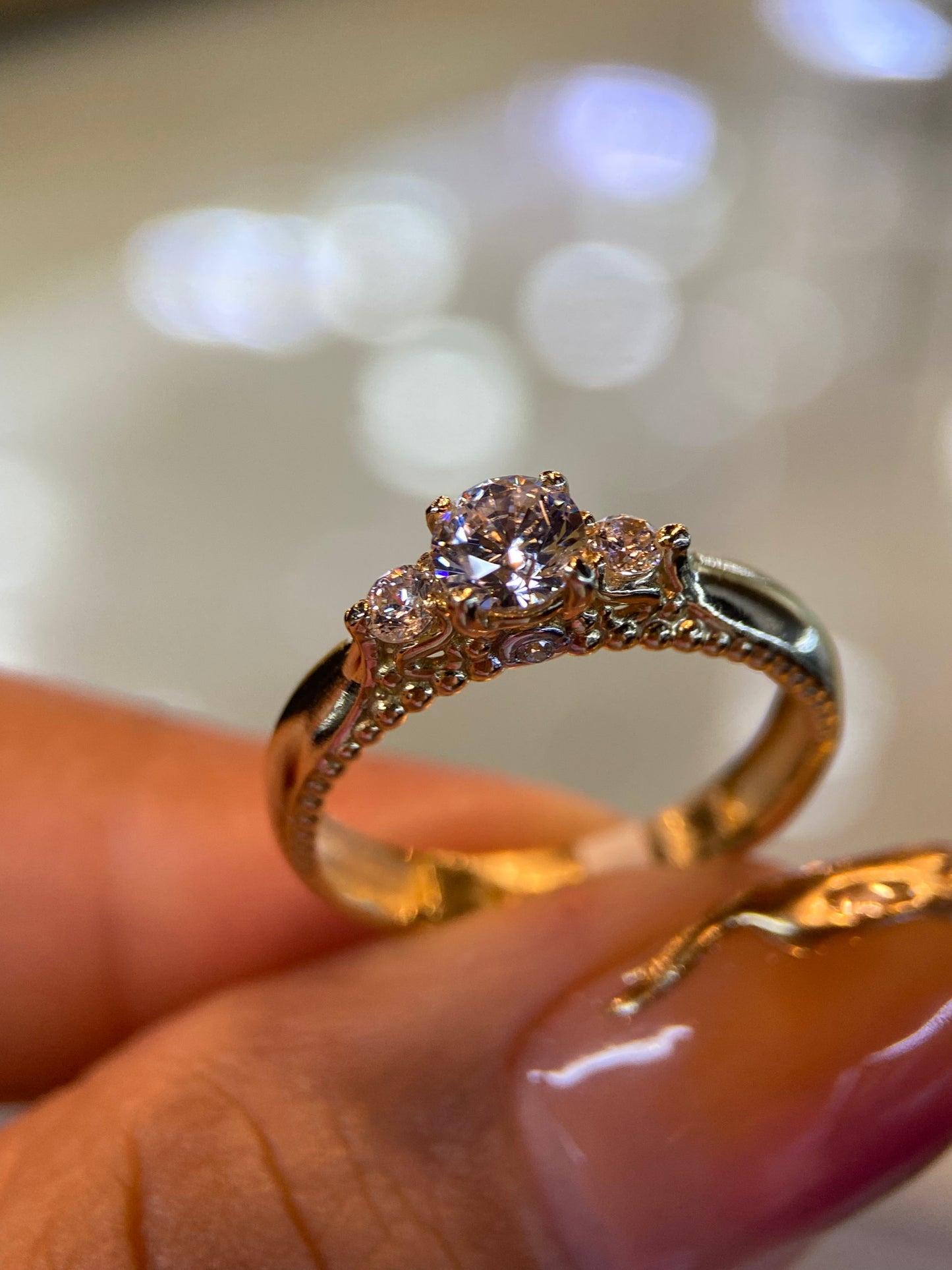 Anillo de compromiso en oro
