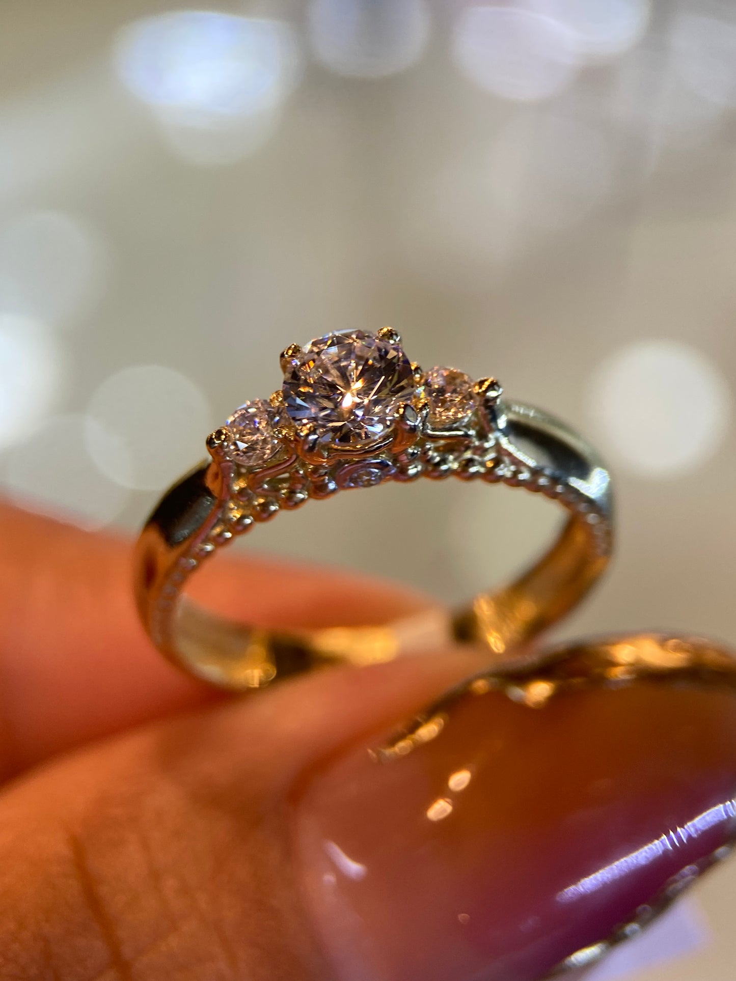 Anillo de compromiso en oro