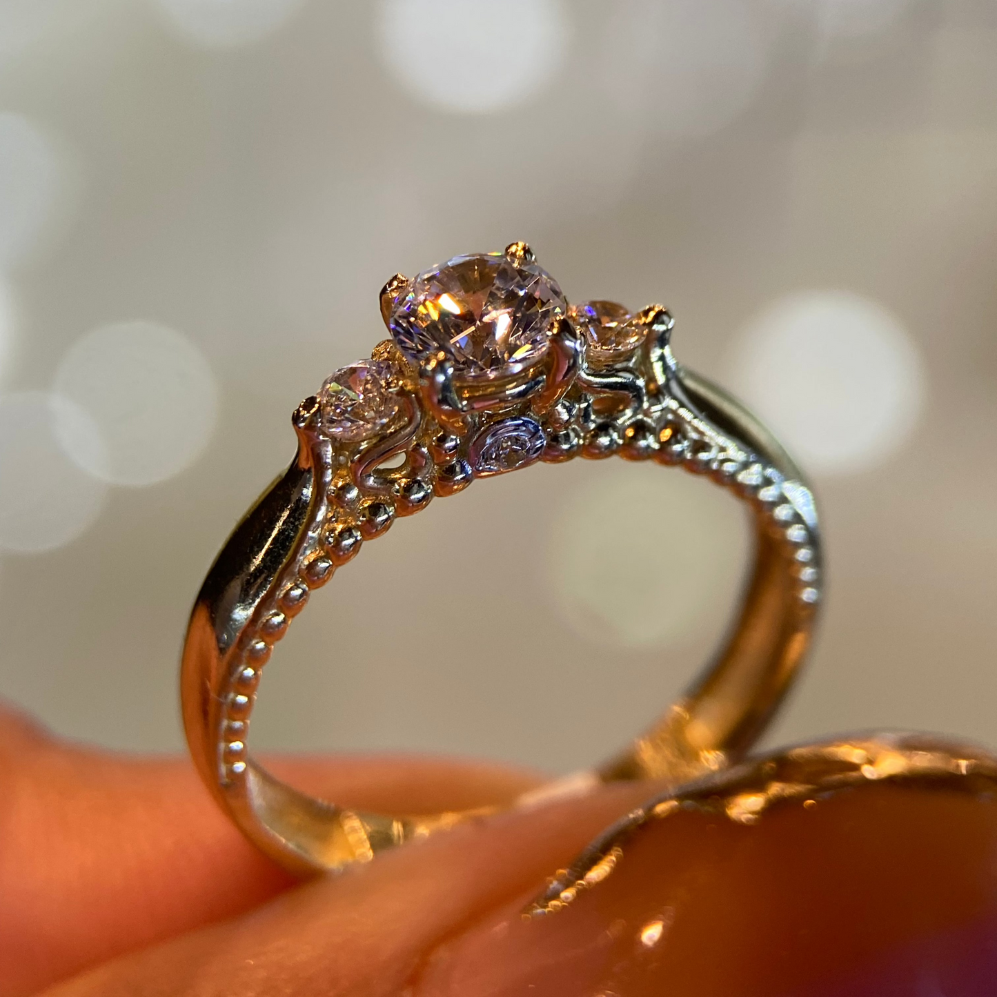 Anillo de compromiso en oro