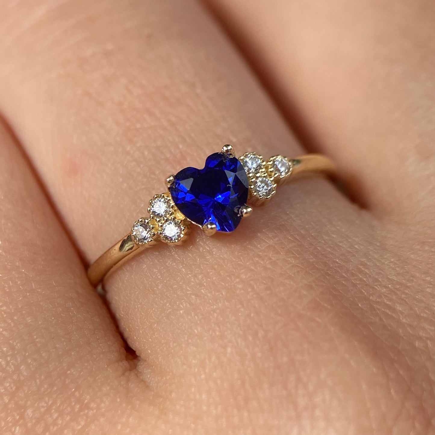 Anillo de compromiso en oro