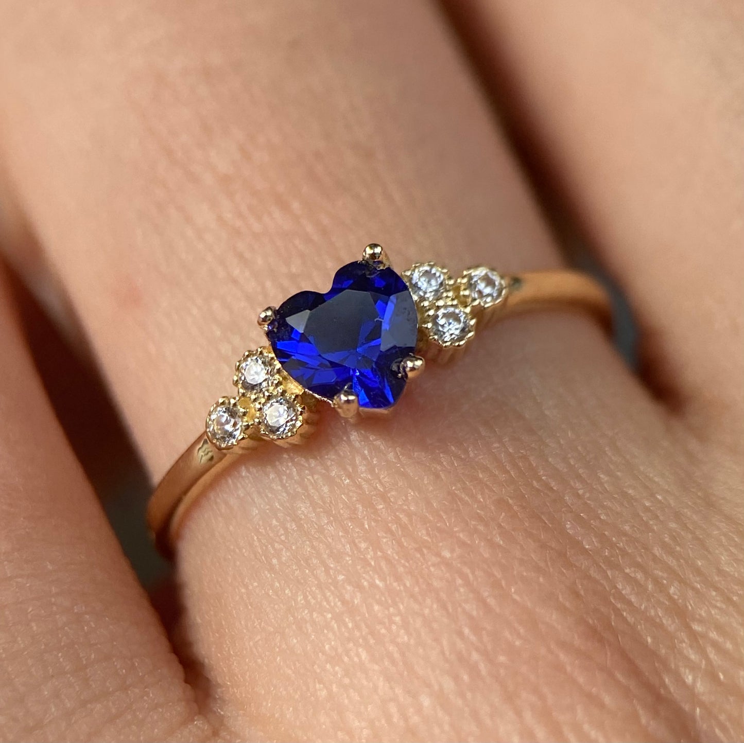 Anillo de compromiso en oro