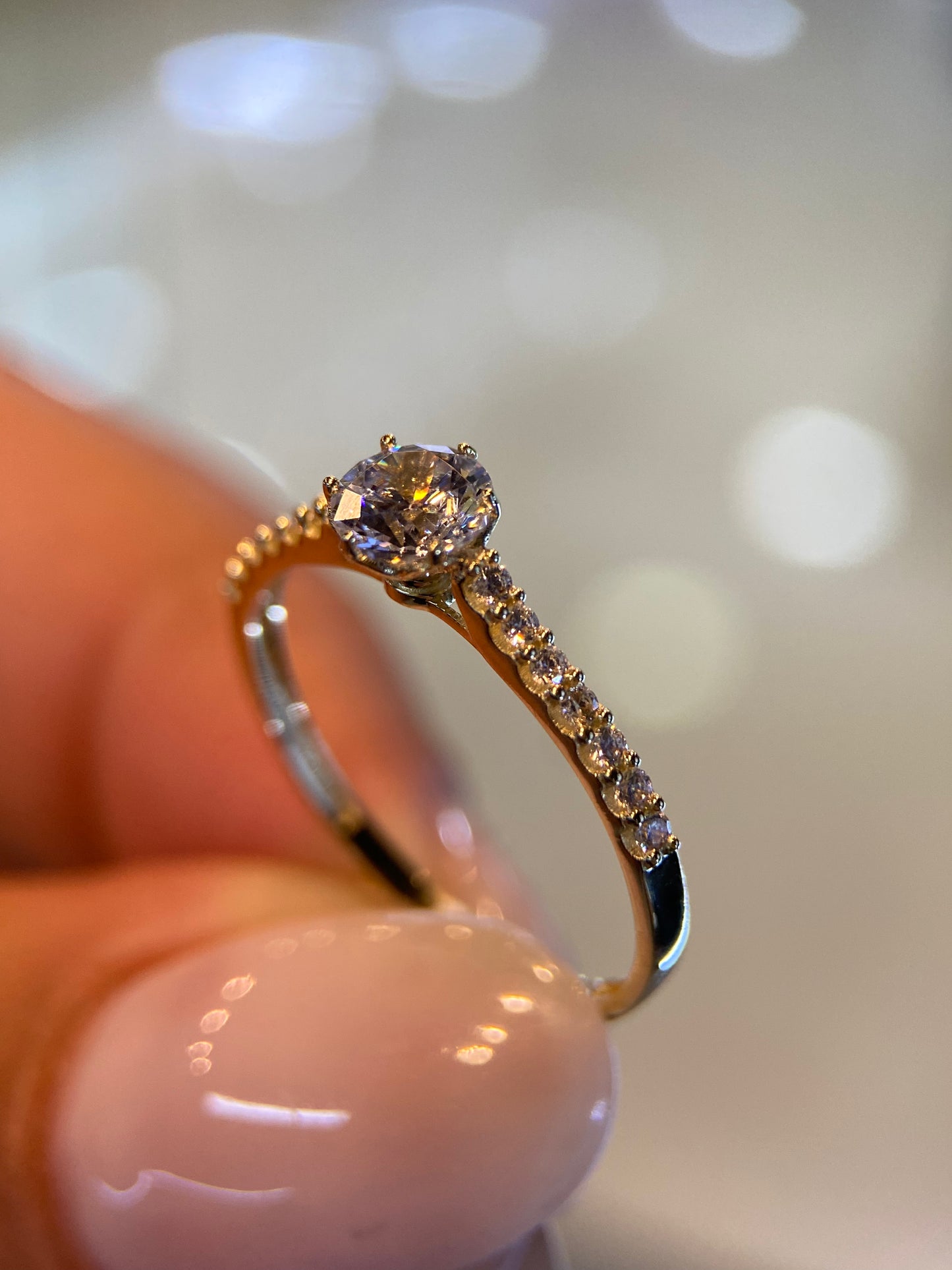 Anillo de compromiso en oro