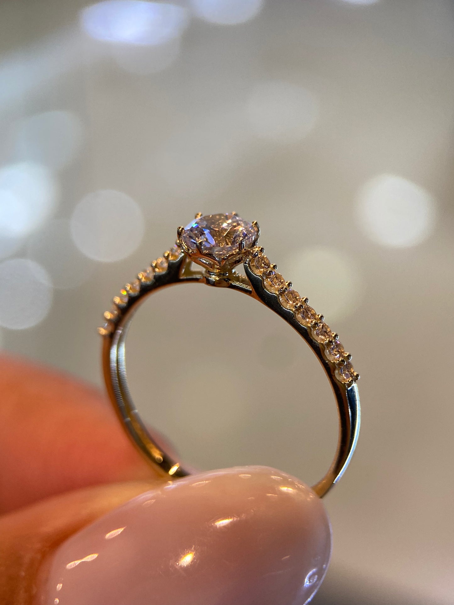 Anillo de compromiso en oro