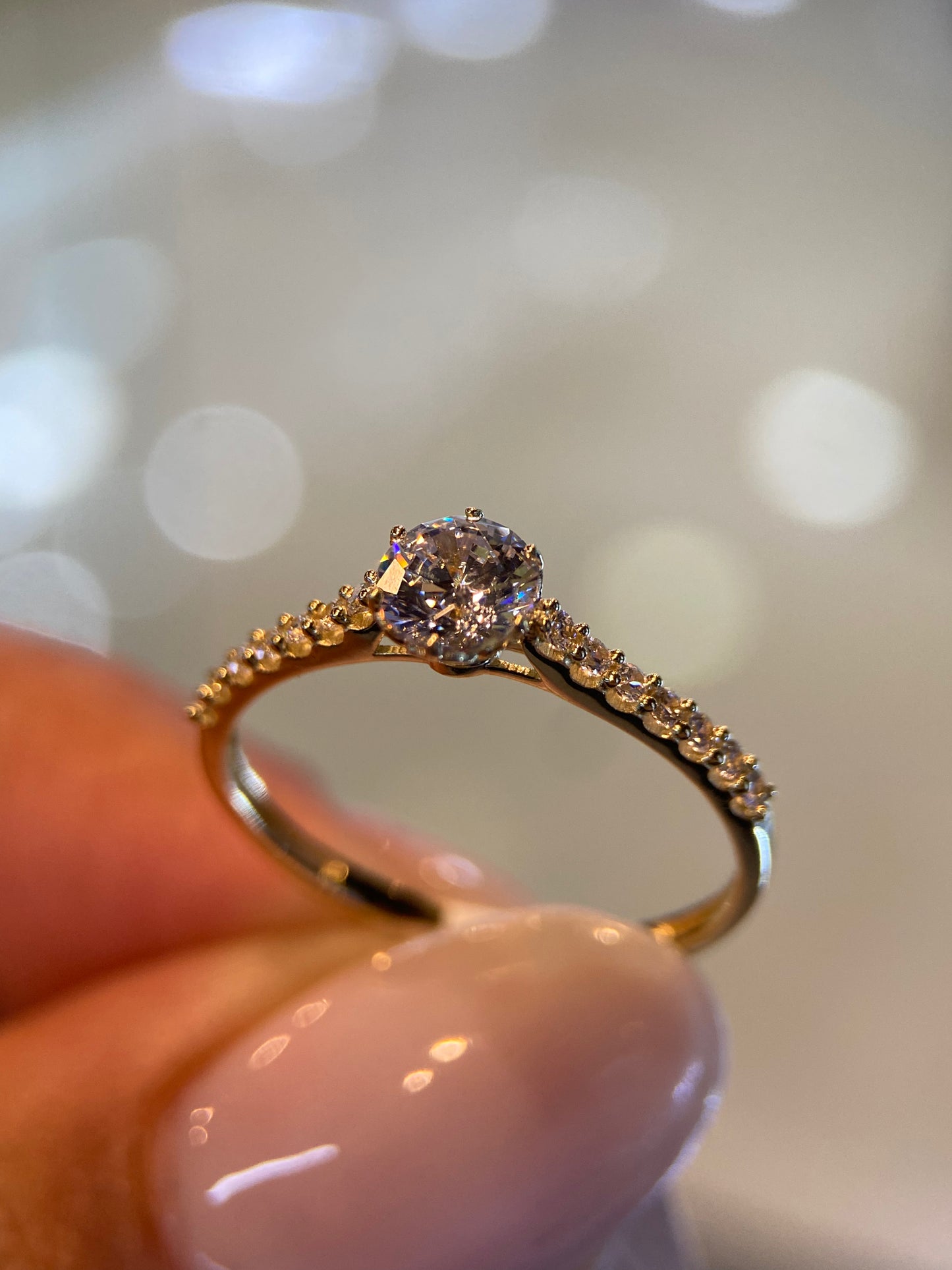 Anillo de compromiso en oro