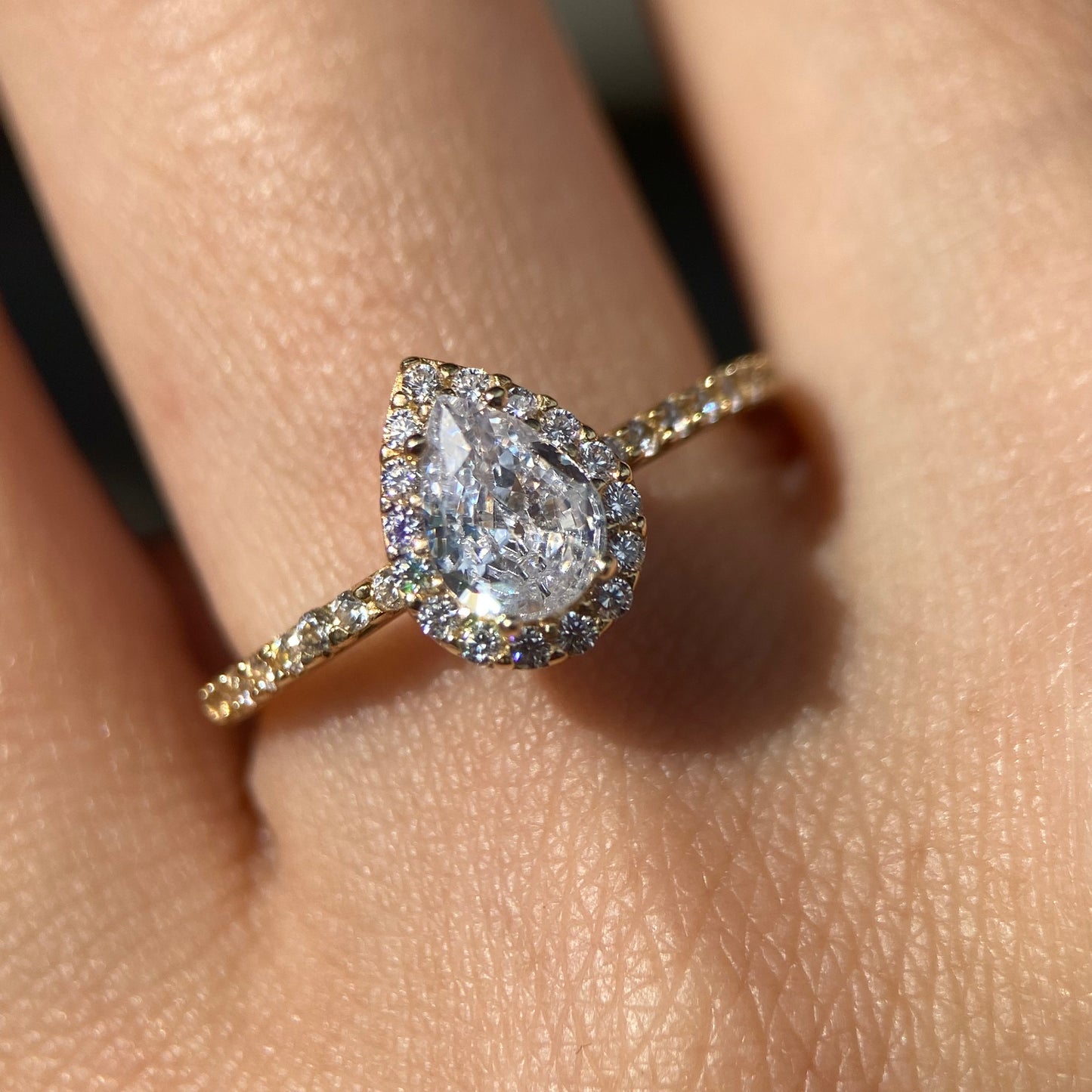 Anillo de compromiso en oro