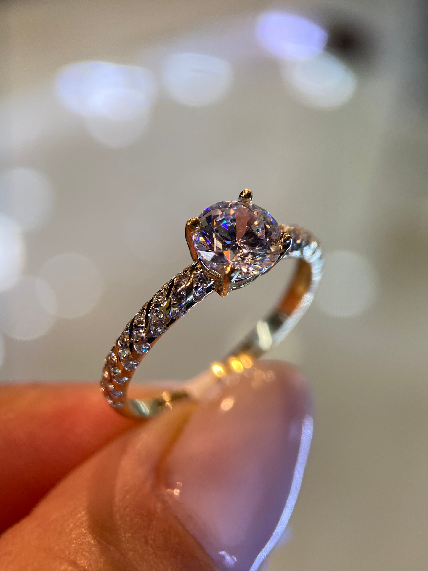 Anillo Lucrecia en oro