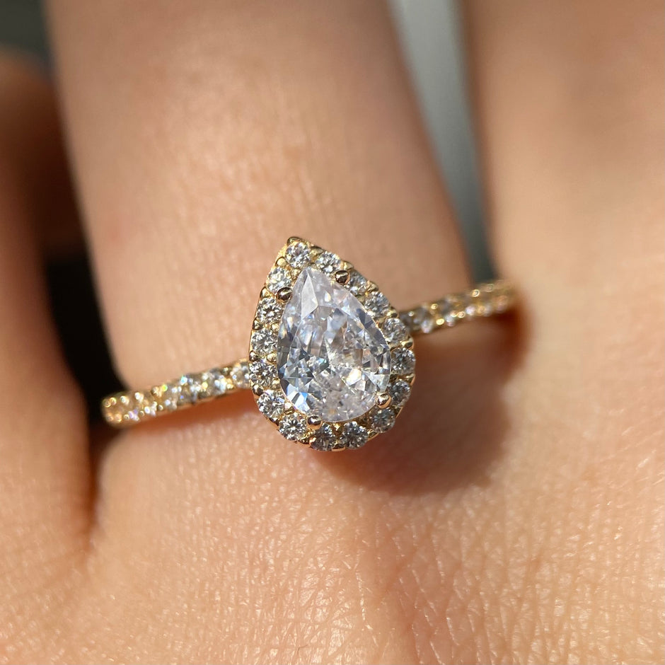Anillo de compromiso en oro