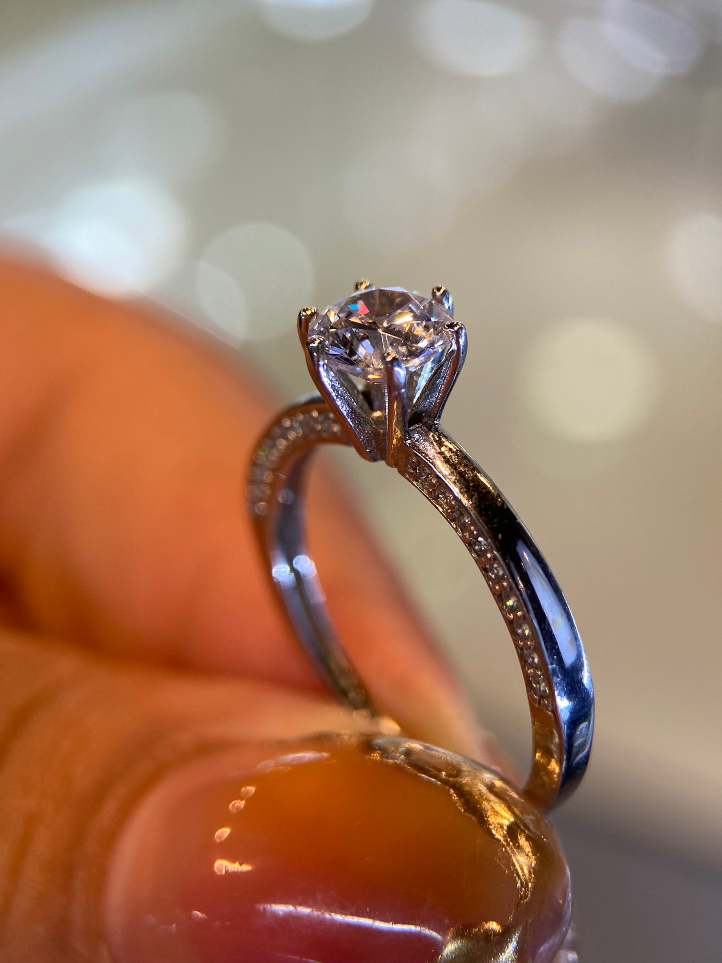 Anillo de compromiso en oro