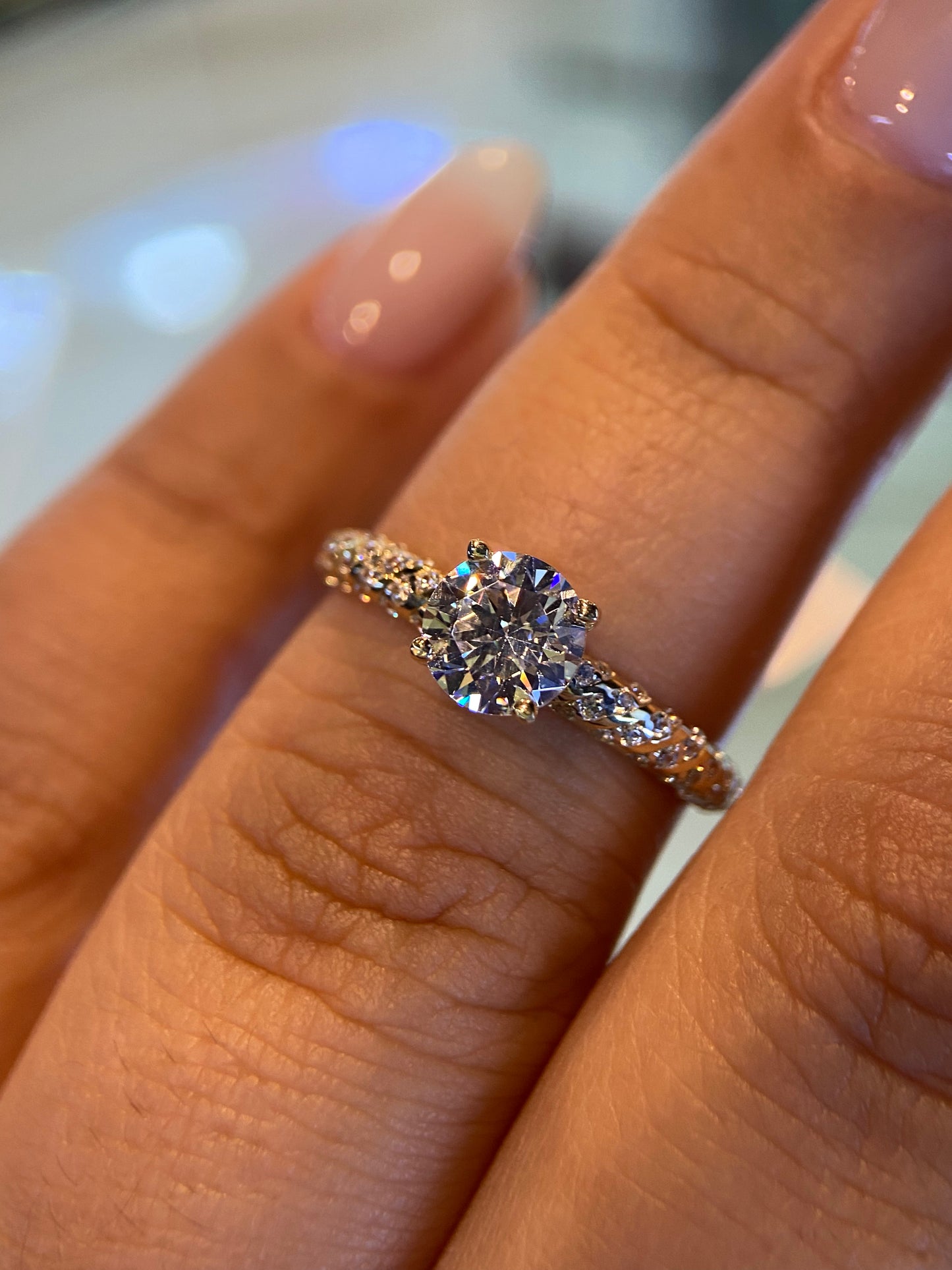 Anillo Lucrecia en oro