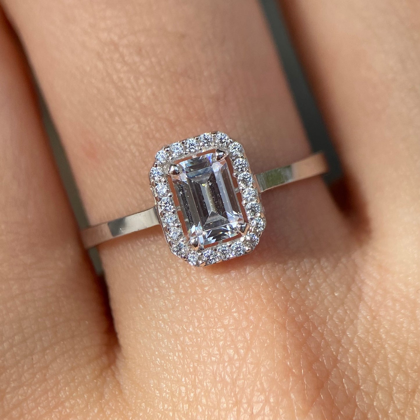 Anillo de compromiso en oro