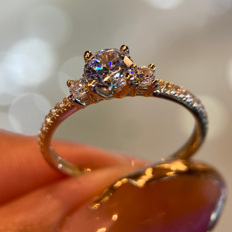 Anillo de compromiso en oro