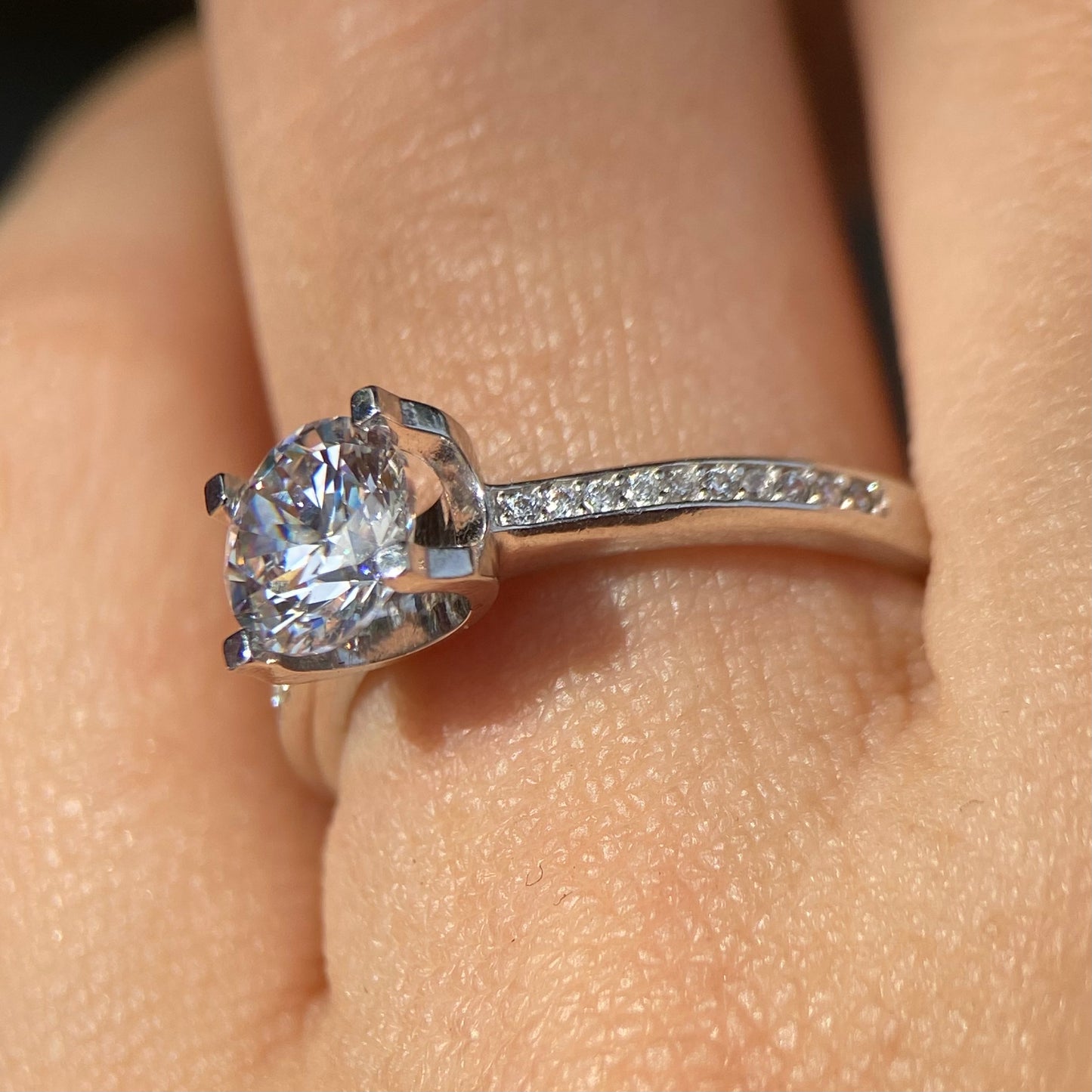 Anillo de compromiso en oro