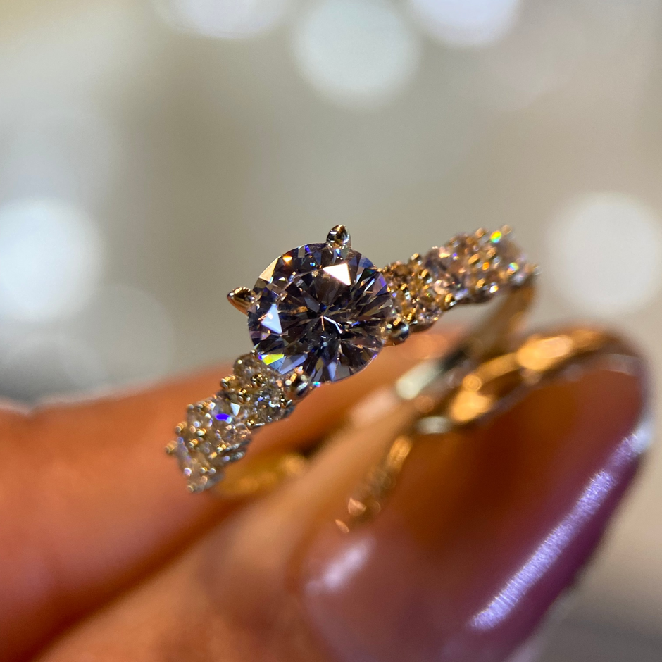 Anillo de compromiso en oro
