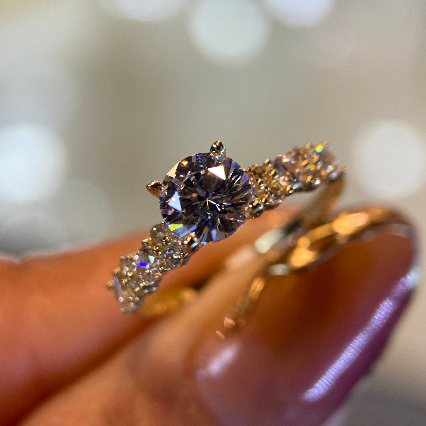 Anillo de compromiso en oro