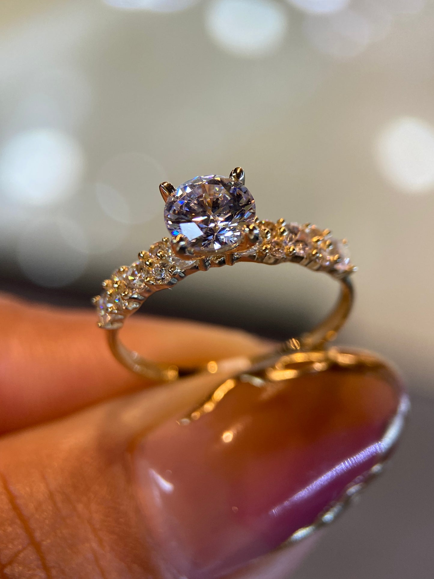 Anillo de compromiso en oro
