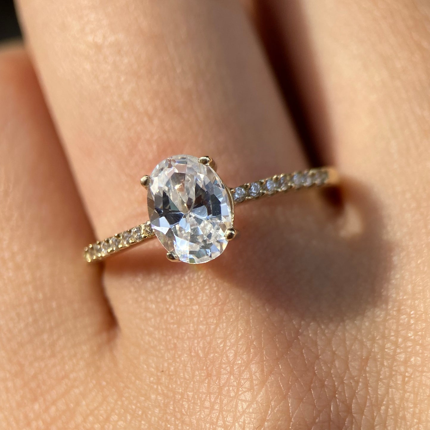Anillo de compromiso en oro