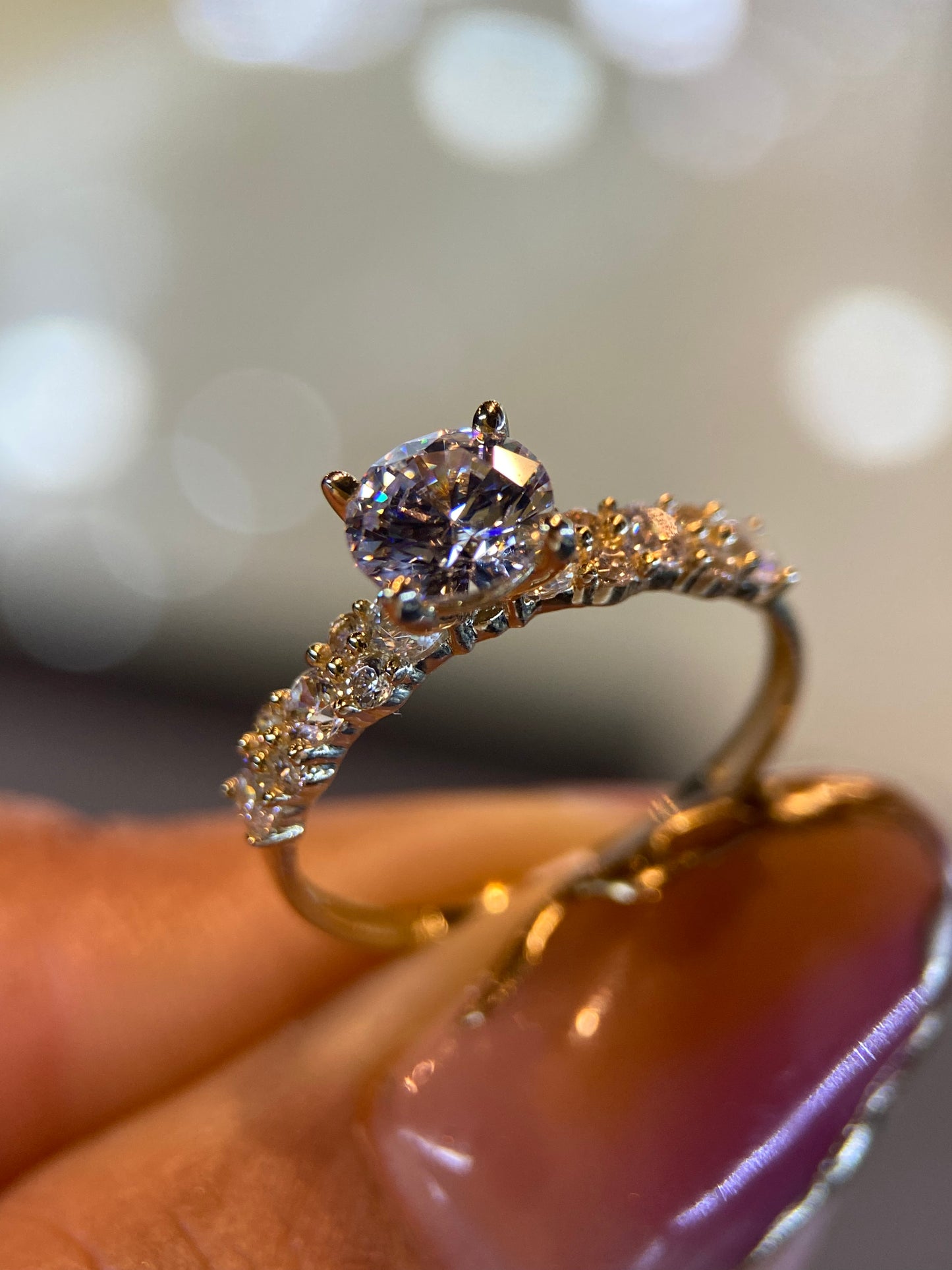 Anillo de compromiso en oro