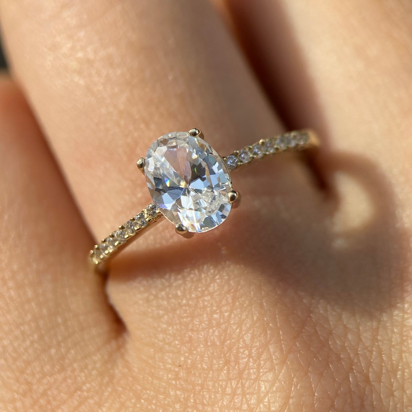 Anillo de compromiso en oro