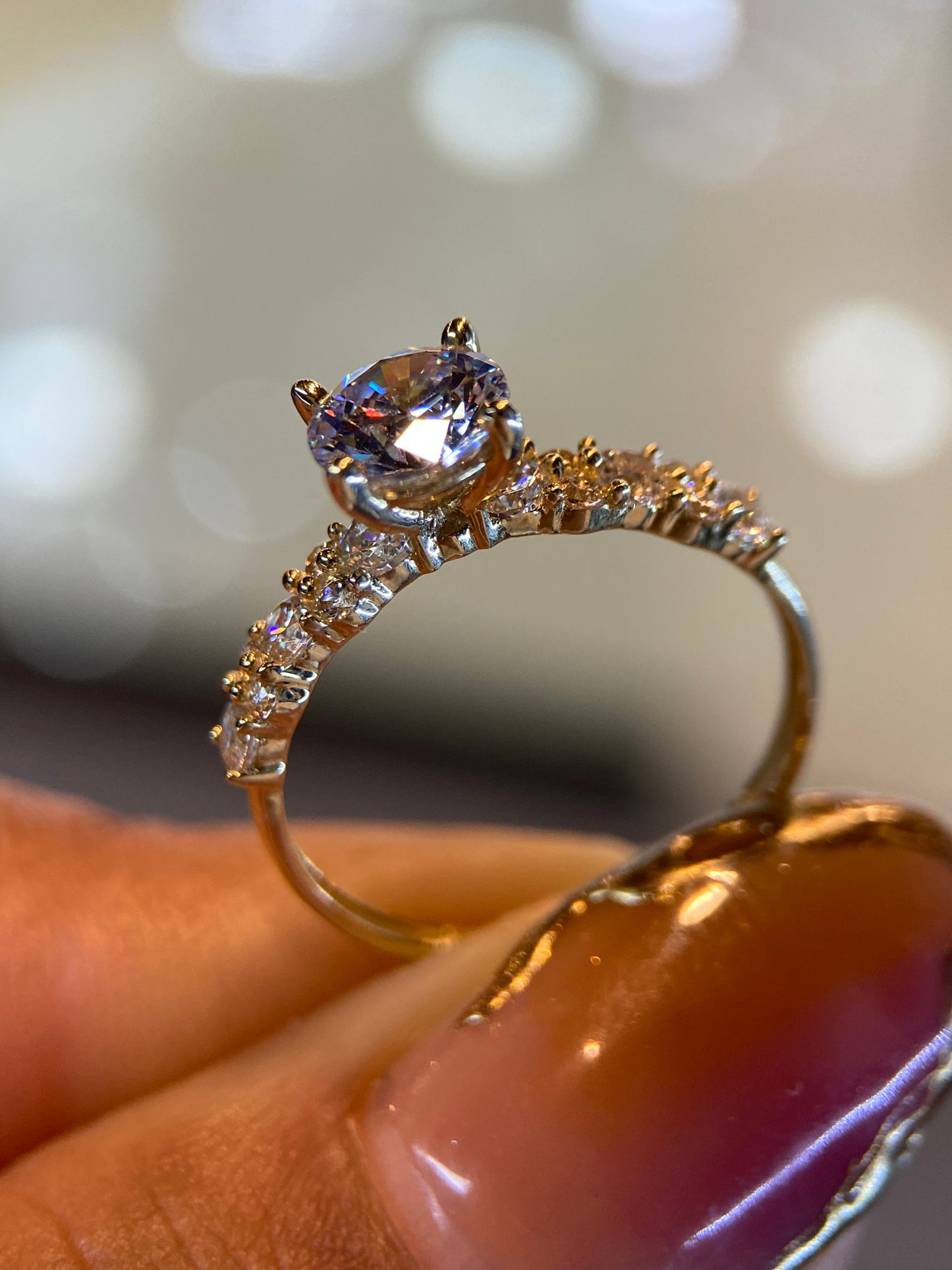 Anillo de compromiso en oro