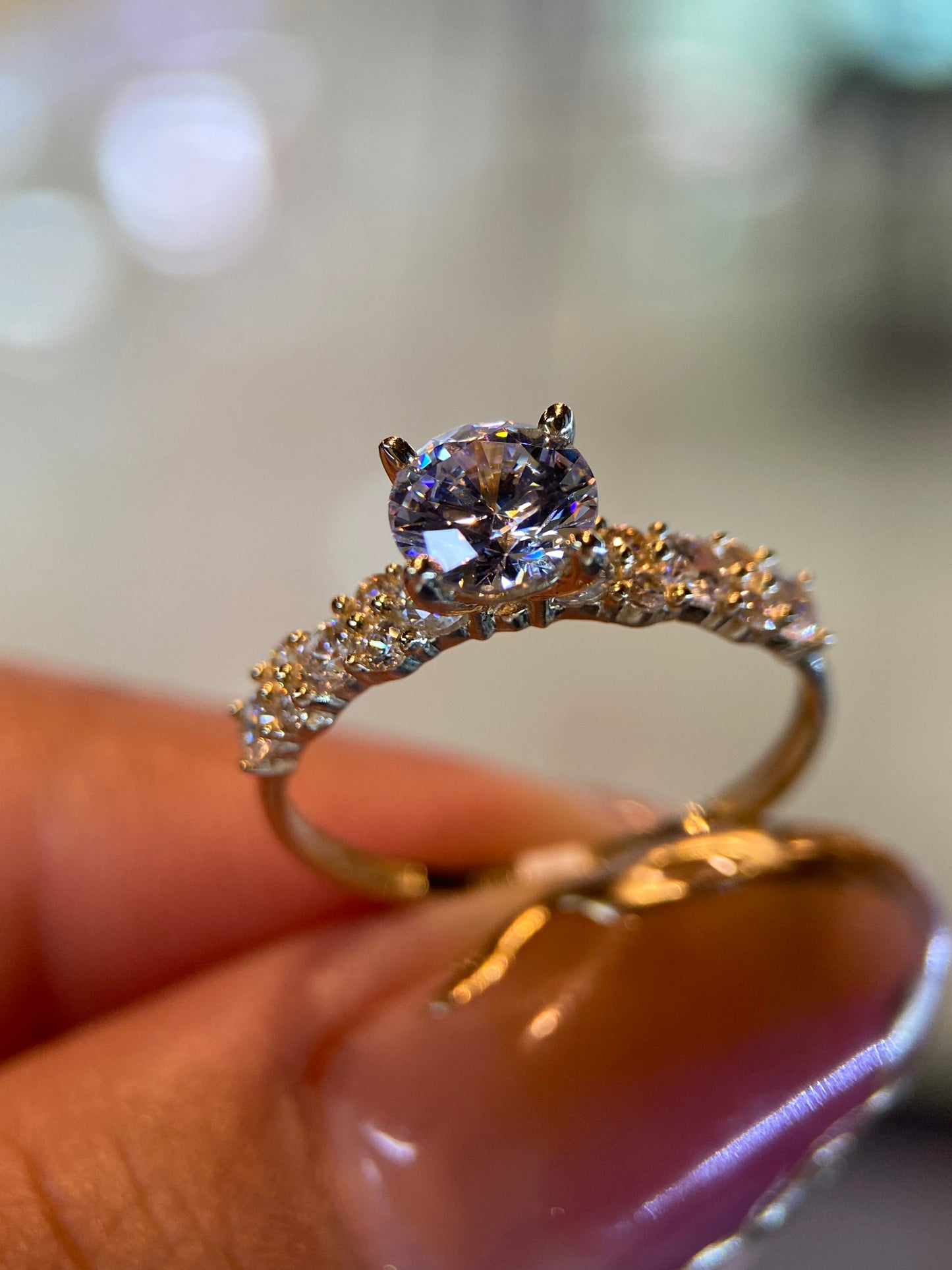 Anillo de compromiso en oro