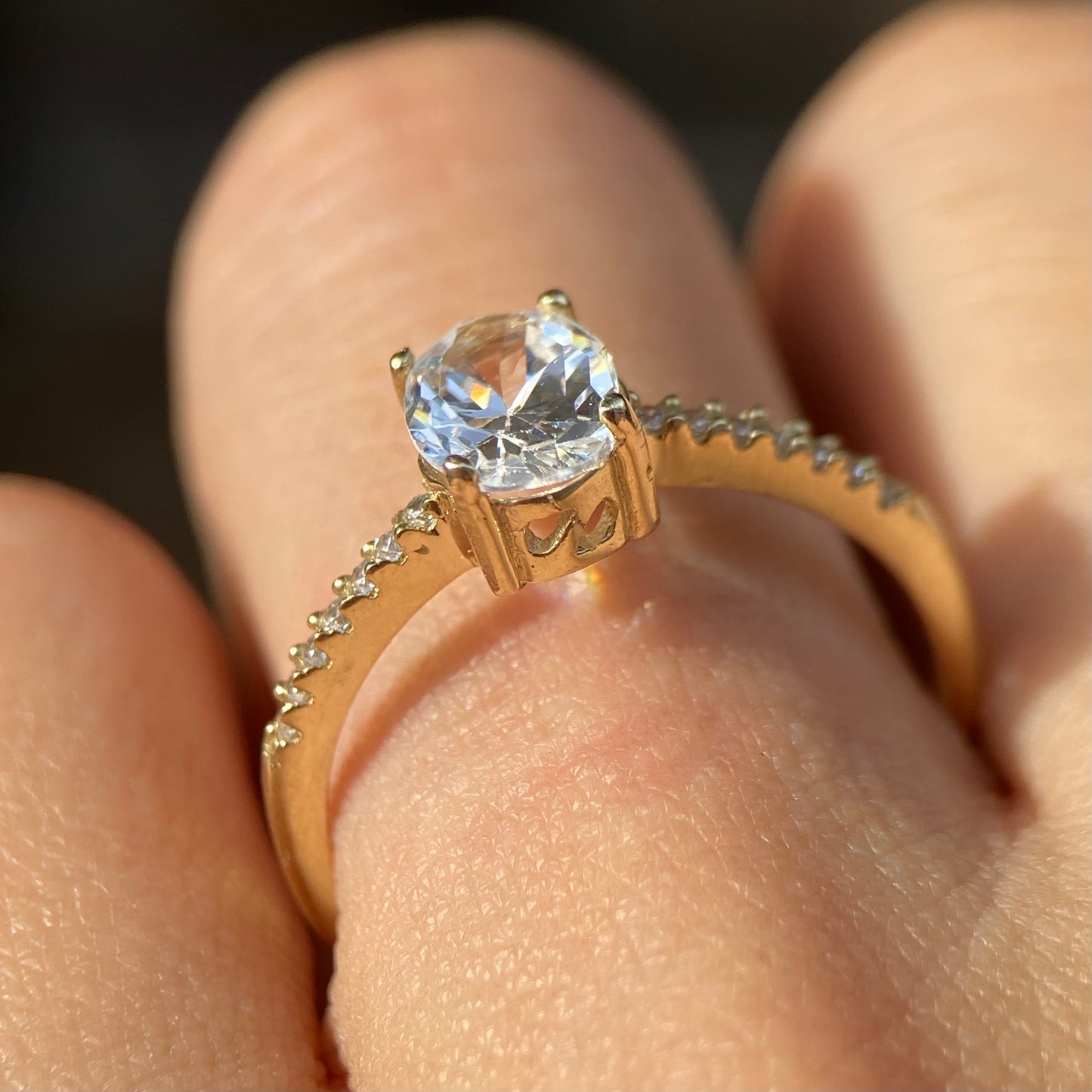 Anillo de compromiso en oro